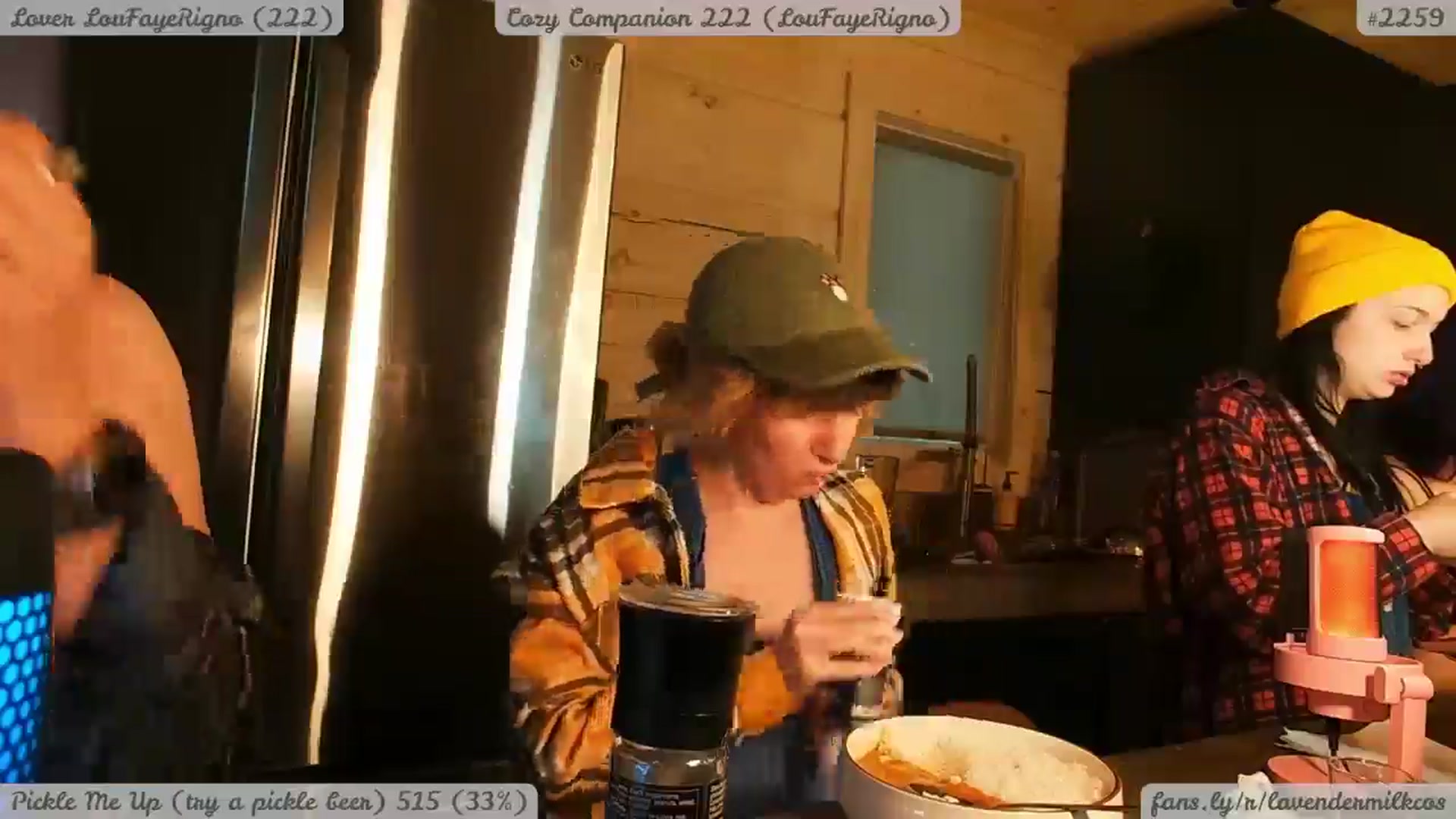 Gallery image thumbnail from KomoBear's myfreecams stream on, 05/07/2025, 04:39 image 8 of 20