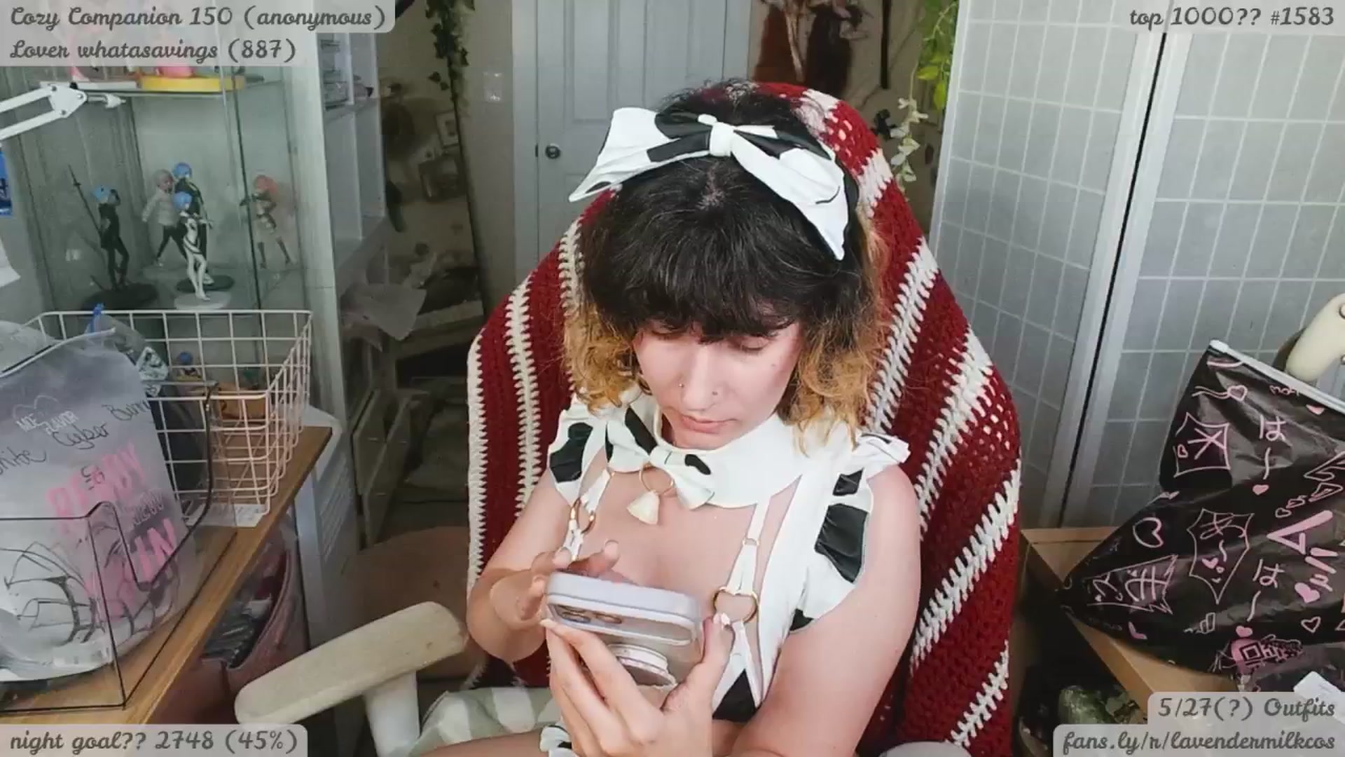 Gallery image thumbnail from KomoBear's myfreecams stream on, 08/17/2025, 05:42 image 18 of 20