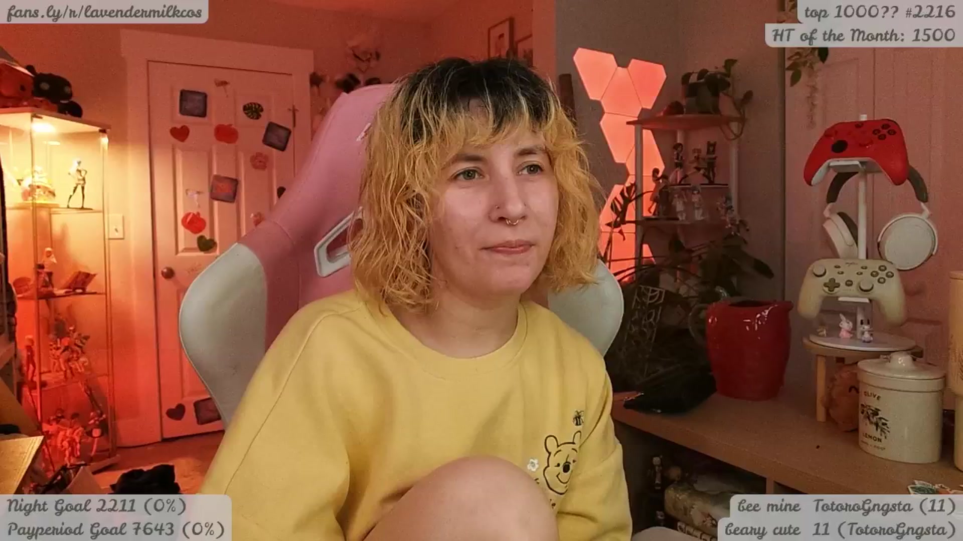 Gallery image thumbnail from KomoBear's myfreecams stream on, 03/11/2026, 04:00 image 7 of 20