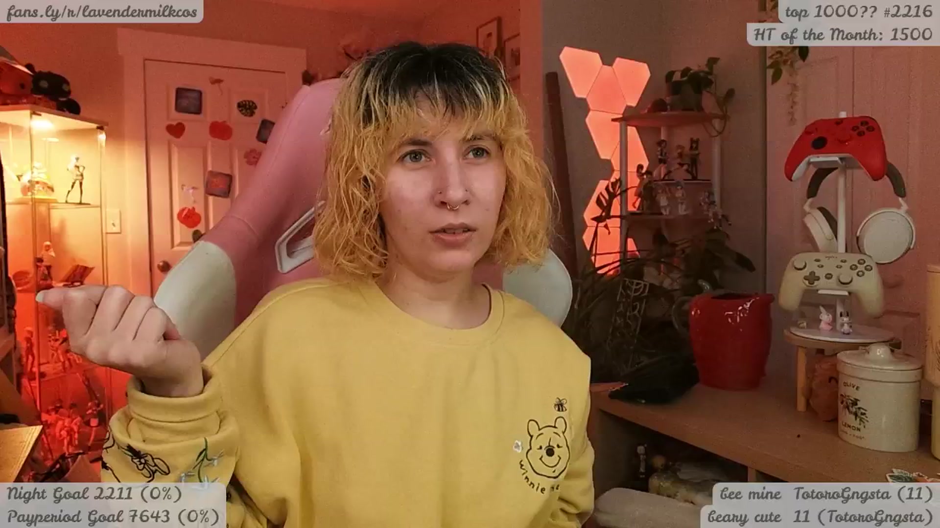 Gallery image thumbnail from KomoBear's myfreecams stream on, 03/11/2026, 04:00 image 10 of 20