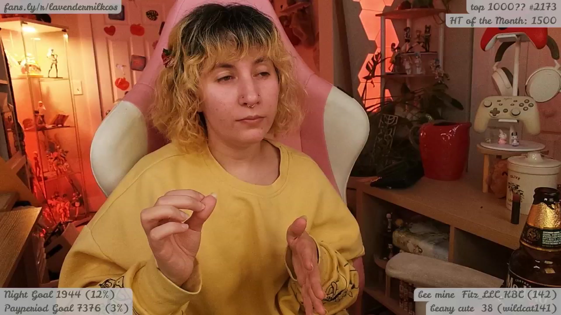Gallery image thumbnail from KomoBear's myfreecams stream on, 03/11/2026, 06:05 image 2 of 20