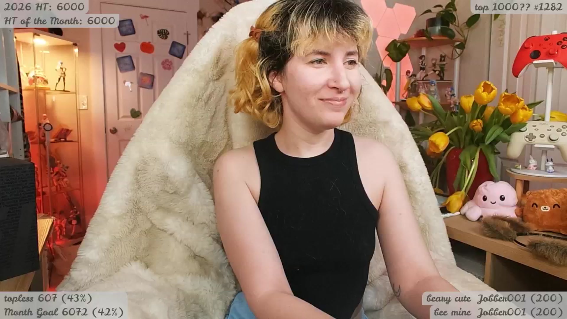 Gallery image thumbnail from KomoBear's myfreecams stream on, 03/24/2026, 04:03 image 6 of 20