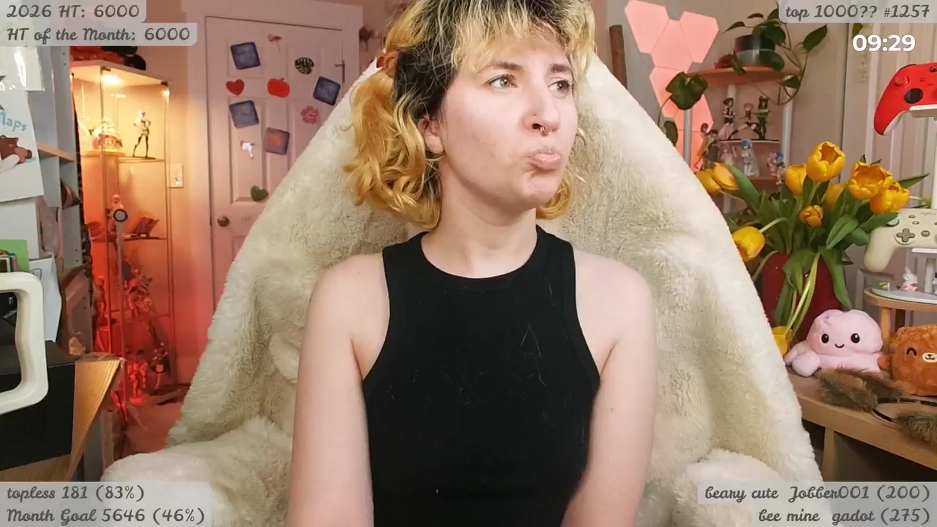 Gallery image thumbnail from KomoBear's myfreecams stream on, 03/24/2026, 04:03 image 20 of 20