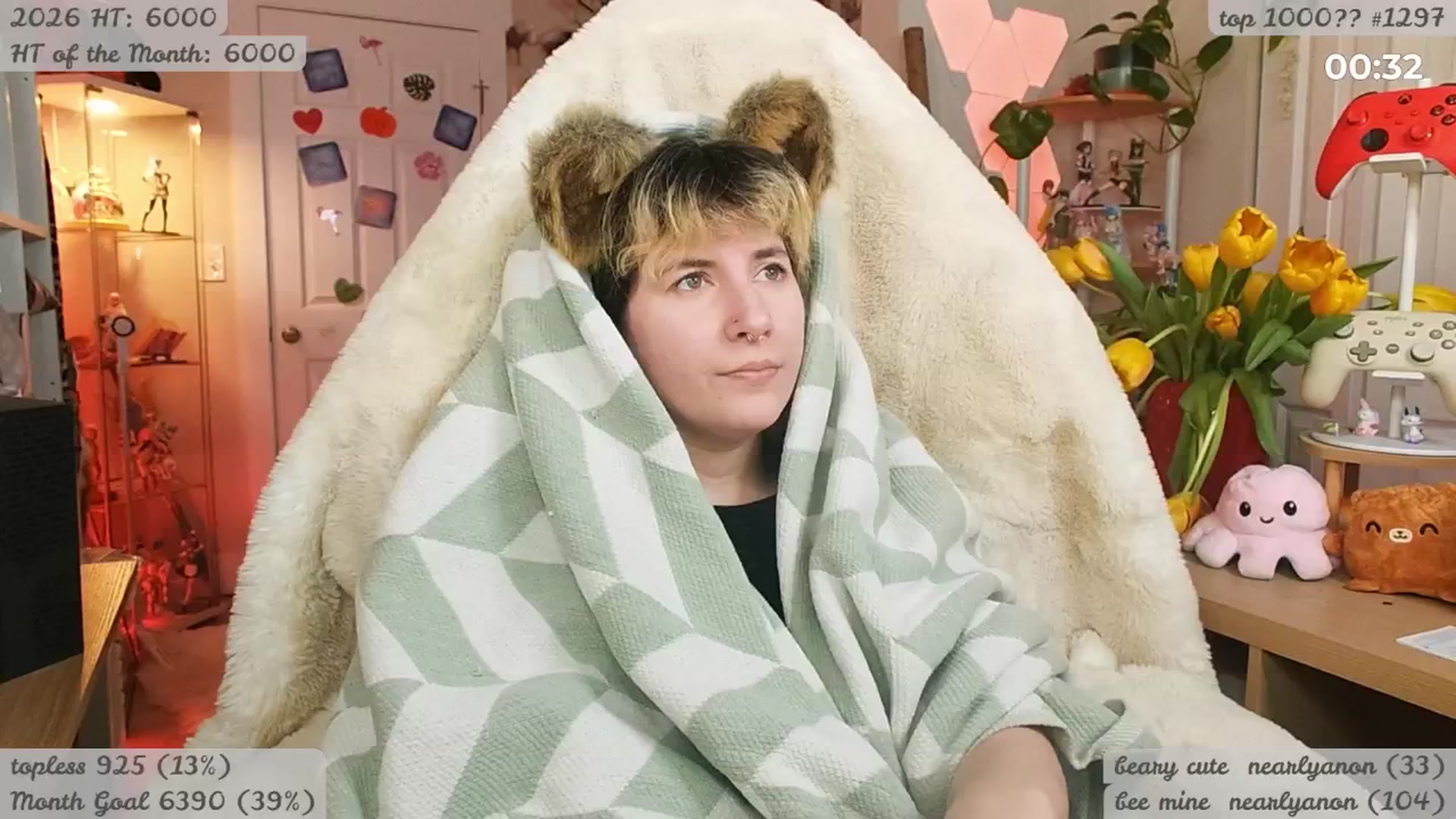 Gallery image thumbnail from KomoBear's myfreecams stream on, 03/24/2026, 04:03 image 1 of 20