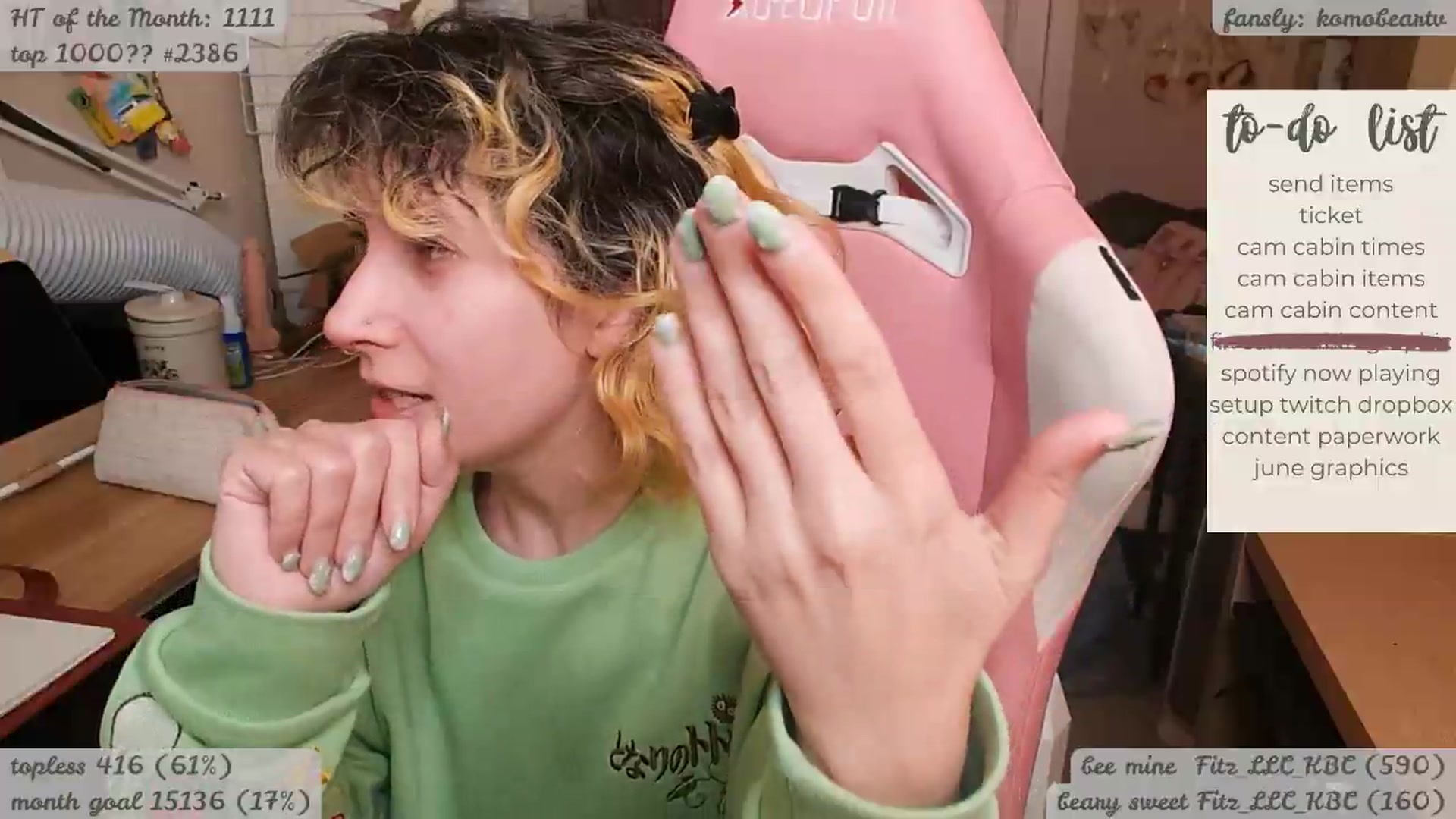 Gallery image thumbnail from KomoBear's myfreecams stream on, 04/24/2026, 06:30 image 8 of 20