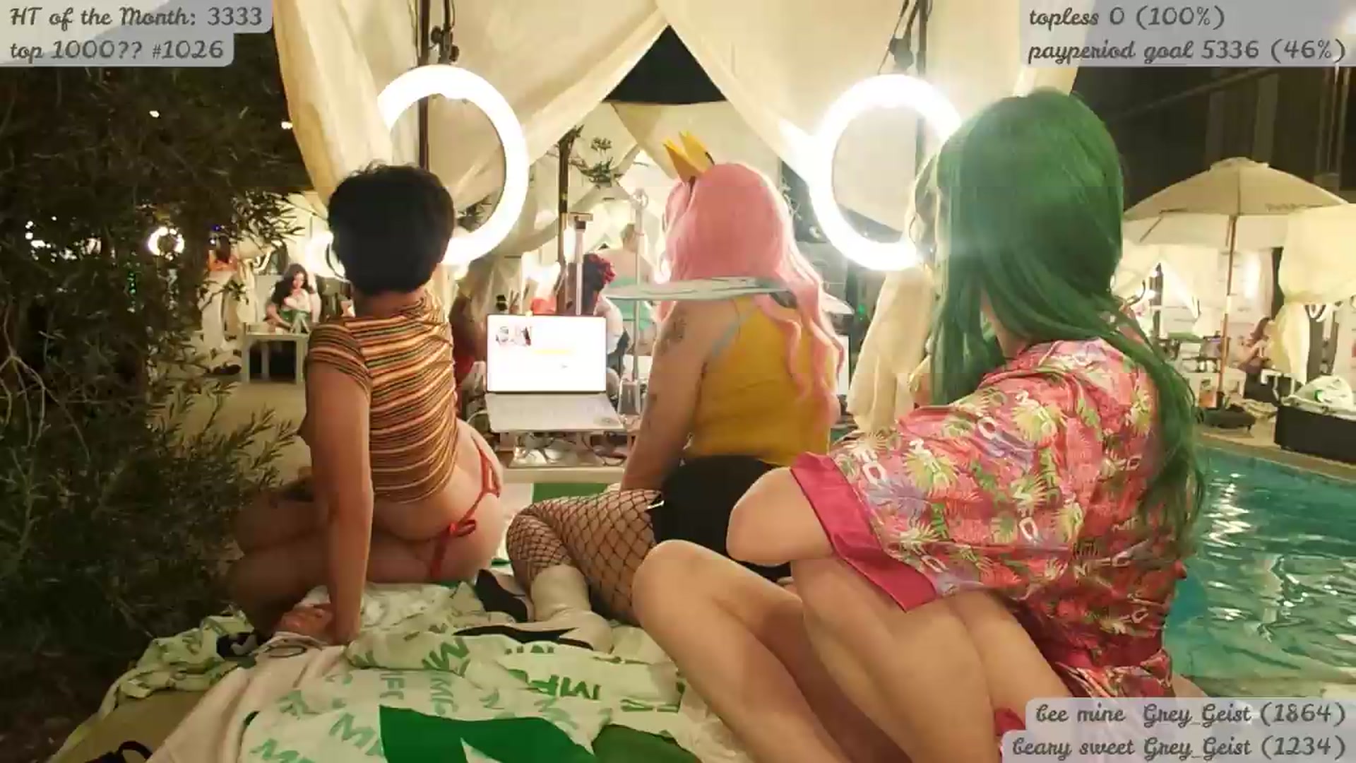 Gallery image thumbnail from KomoBear's myfreecams stream on, 05/19/2026, 05:31 image 4 of 20