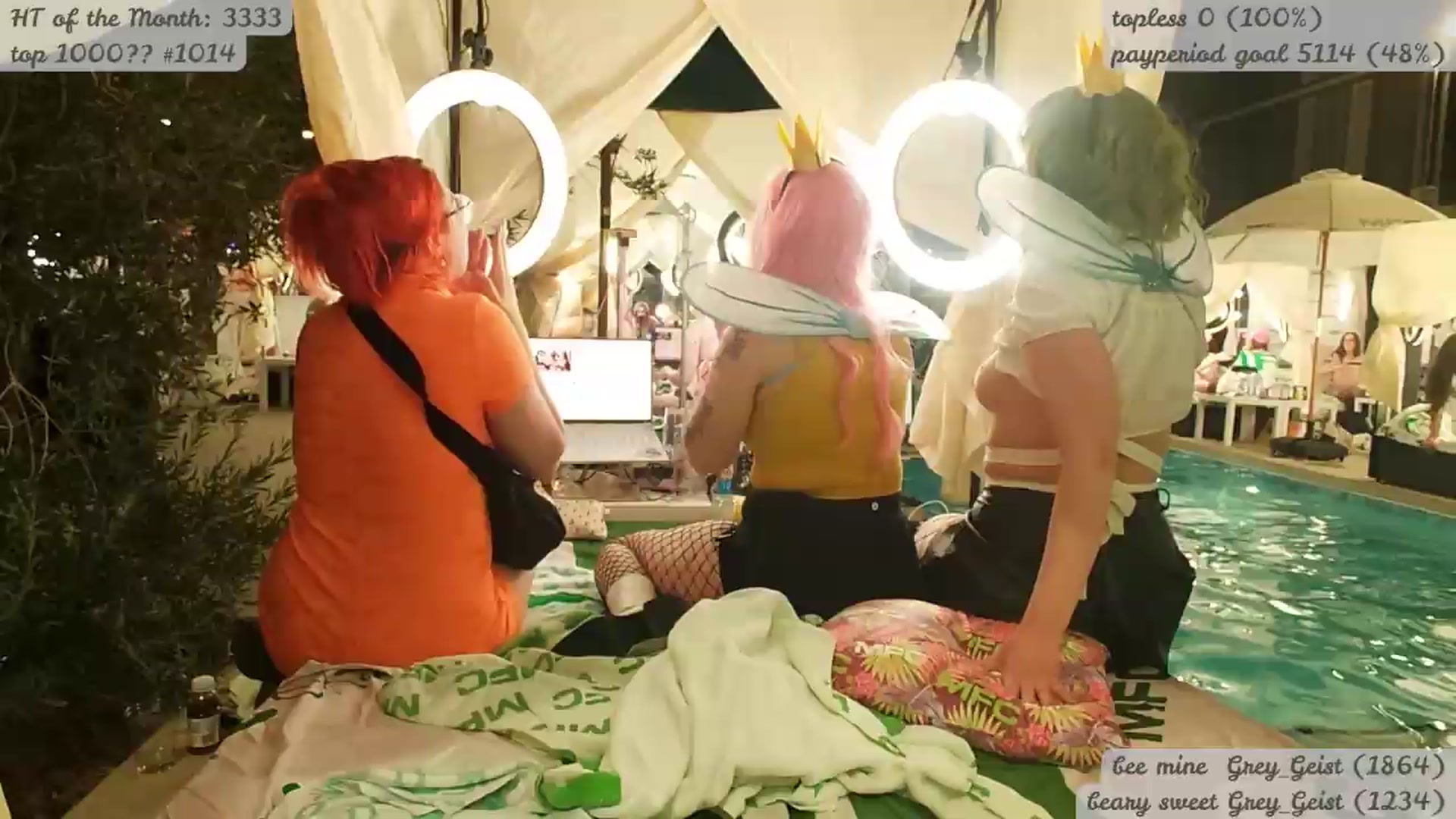 Gallery image thumbnail from KomoBear's myfreecams stream on, 05/19/2026, 05:31 image 9 of 20