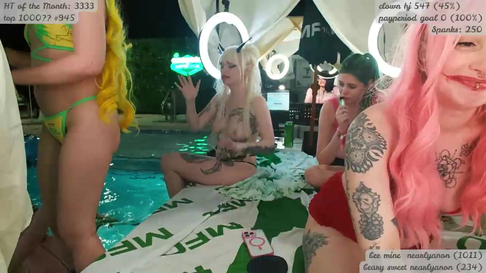 Gallery image thumbnail from KomoBear's myfreecams stream on, 05/21/2026, 05:49 image 4 of 20