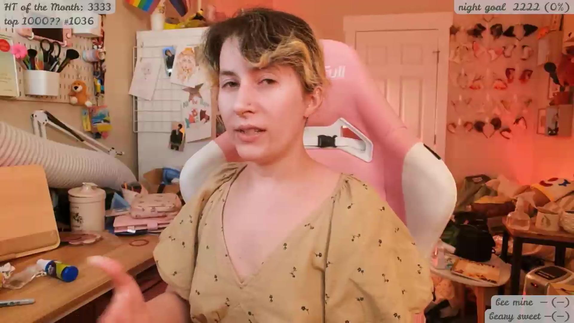 Gallery image thumbnail from KomoBear's myfreecams stream on, 05/24/2026, 05:17 image 8 of 20