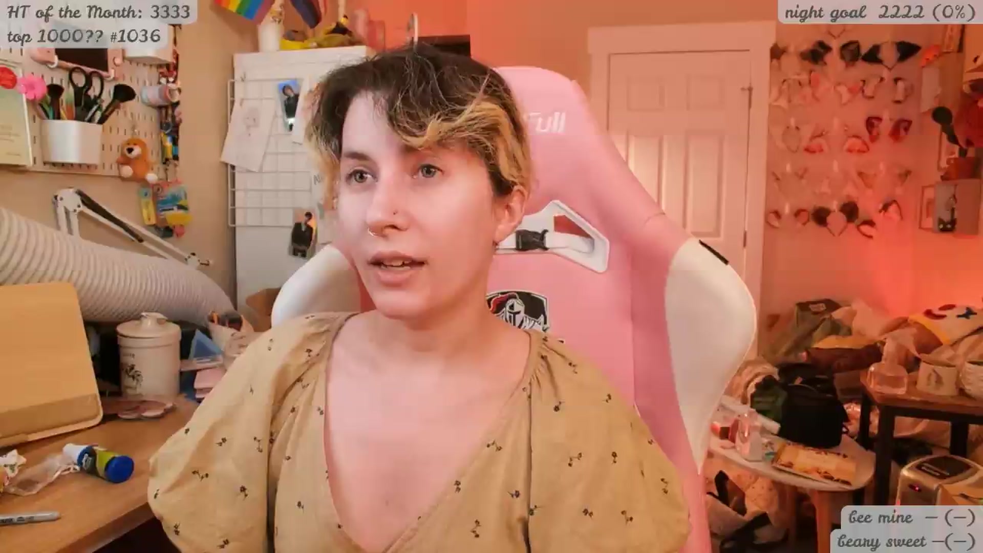 Gallery image thumbnail from KomoBear's myfreecams stream on, 05/24/2026, 05:17 image 2 of 20
