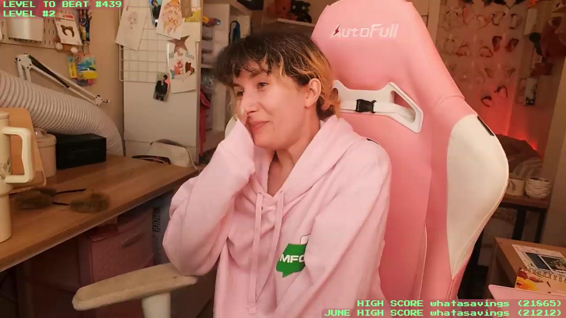Gallery image thumbnail from KomoBear's myfreecams stream on, 06/01/2026, 08:05 image 17 of 20
