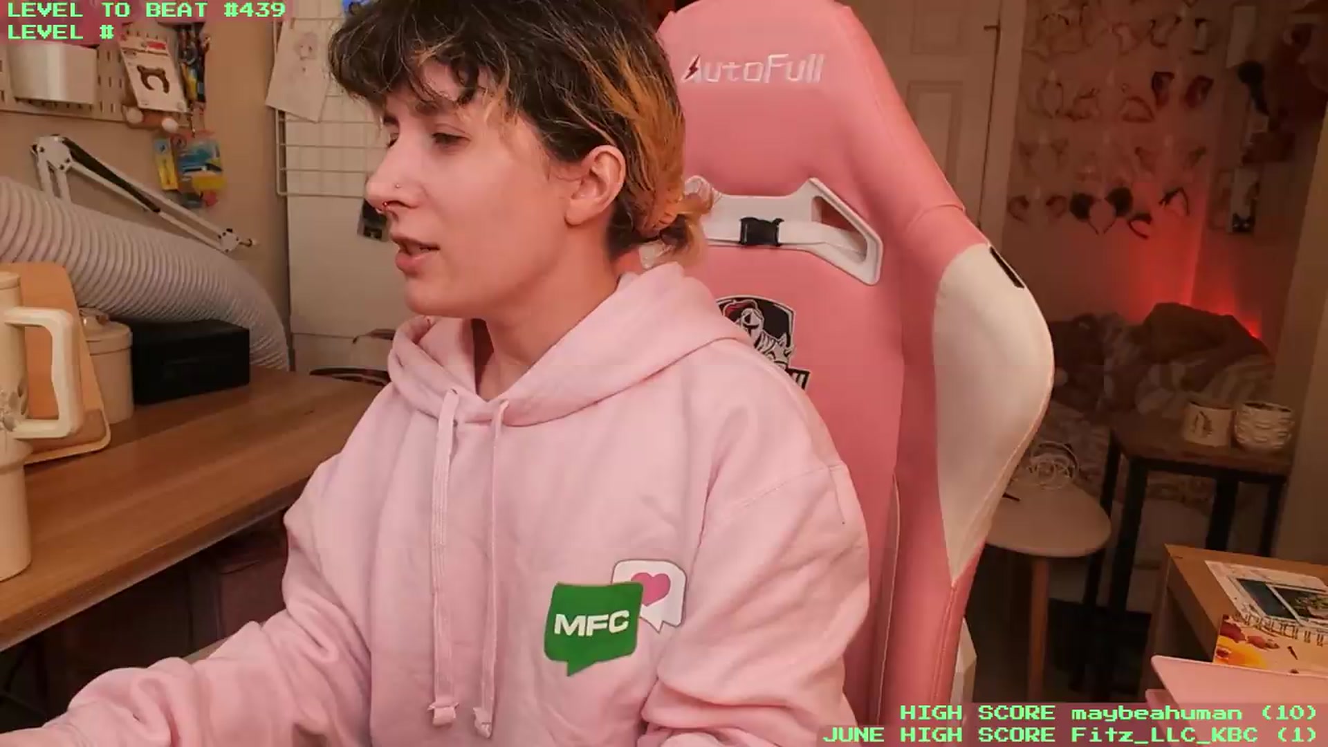 Gallery image thumbnail from KomoBear's myfreecams stream on, 06/01/2026, 08:05 image 1 of 20