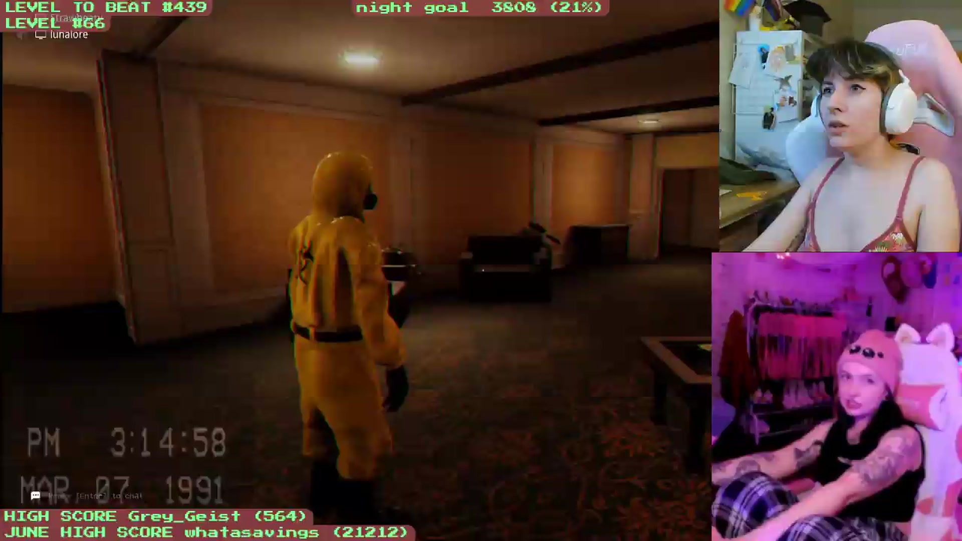 Gallery image thumbnail from KomoBear's myfreecams stream on, 06/11/2026, 05:53 image 16 of 20