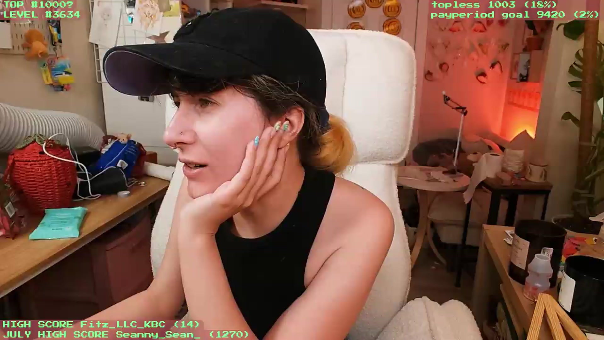 Gallery image thumbnail from KomoBear's myfreecams stream on, 07/17/2026, 05:58 image 3 of 20