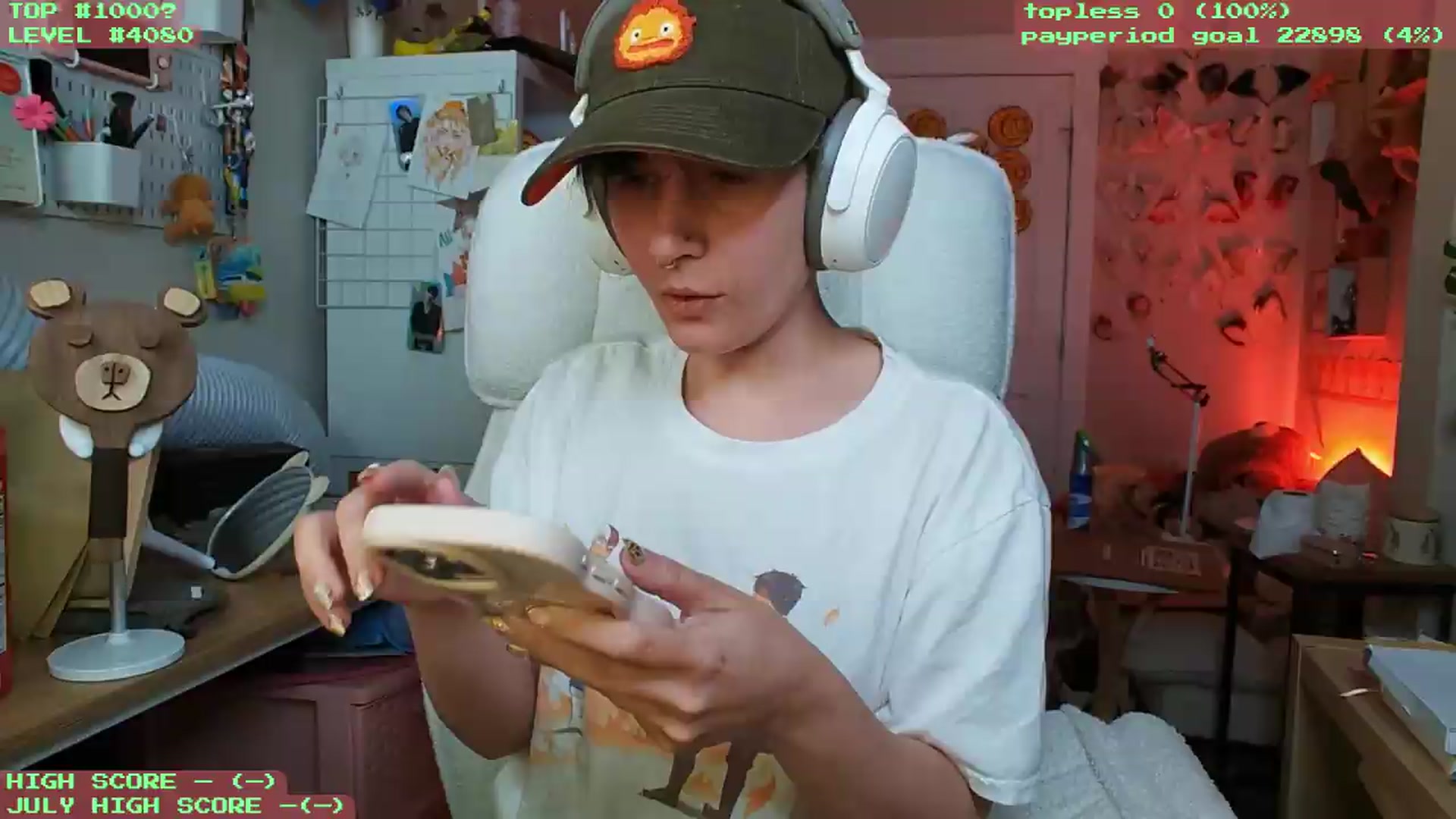 Gallery image thumbnail from KomoBear's myfreecams stream on, 08/10/2026, 06:02 image 4 of 20