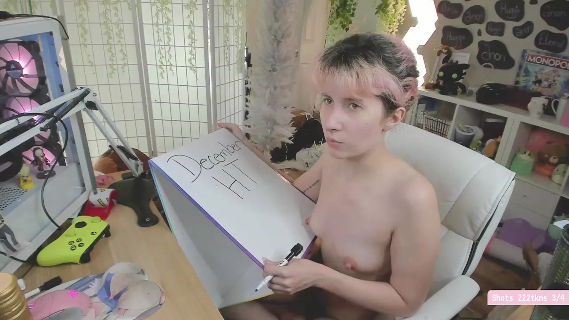 Gallery image thumbnail from Komorebi's myfreecams stream on, 12/10/2022, 08:34 image 16 of 20