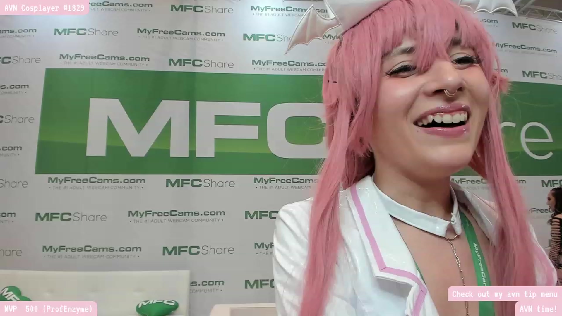 Gallery image thumbnail from Komorebi's myfreecams stream on, 01/06/2023, 01:08 image 7 of 20