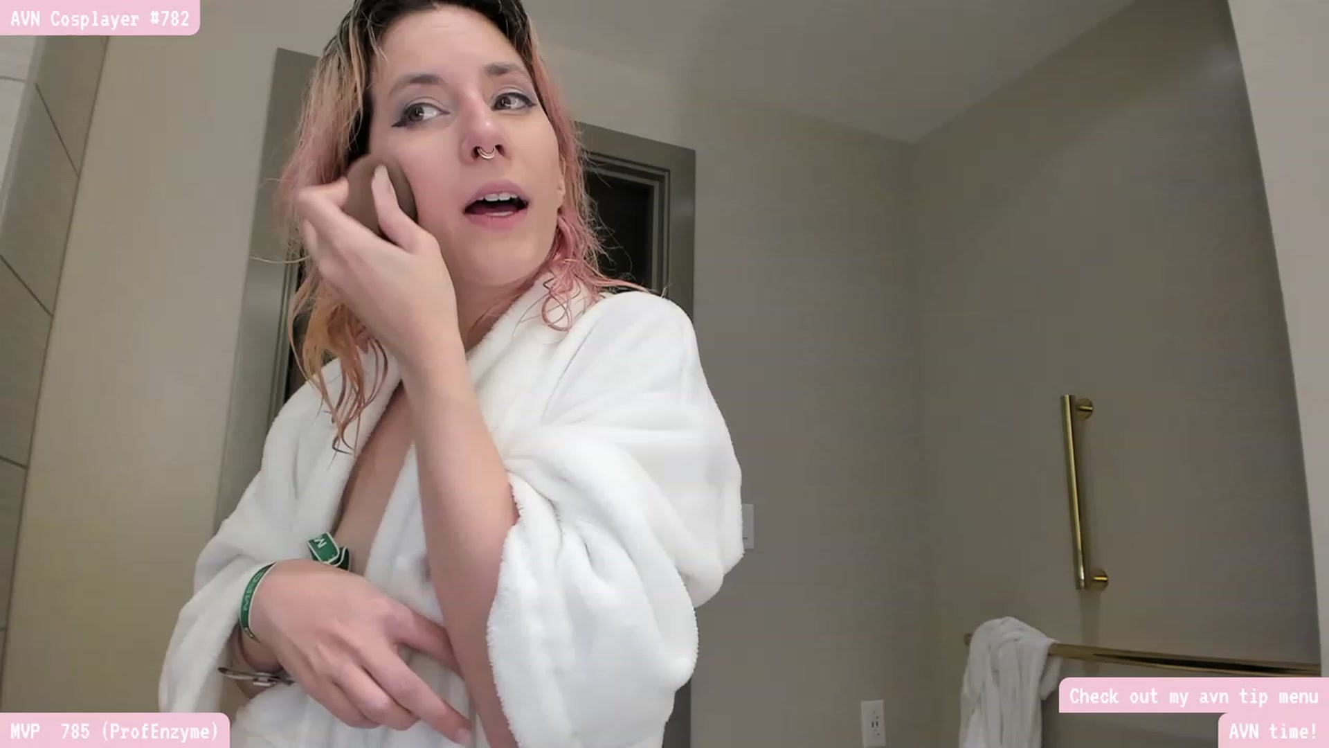 Gallery image thumbnail from Komorebi's myfreecams stream on, 01/08/2023, 02:45 image 13 of 20