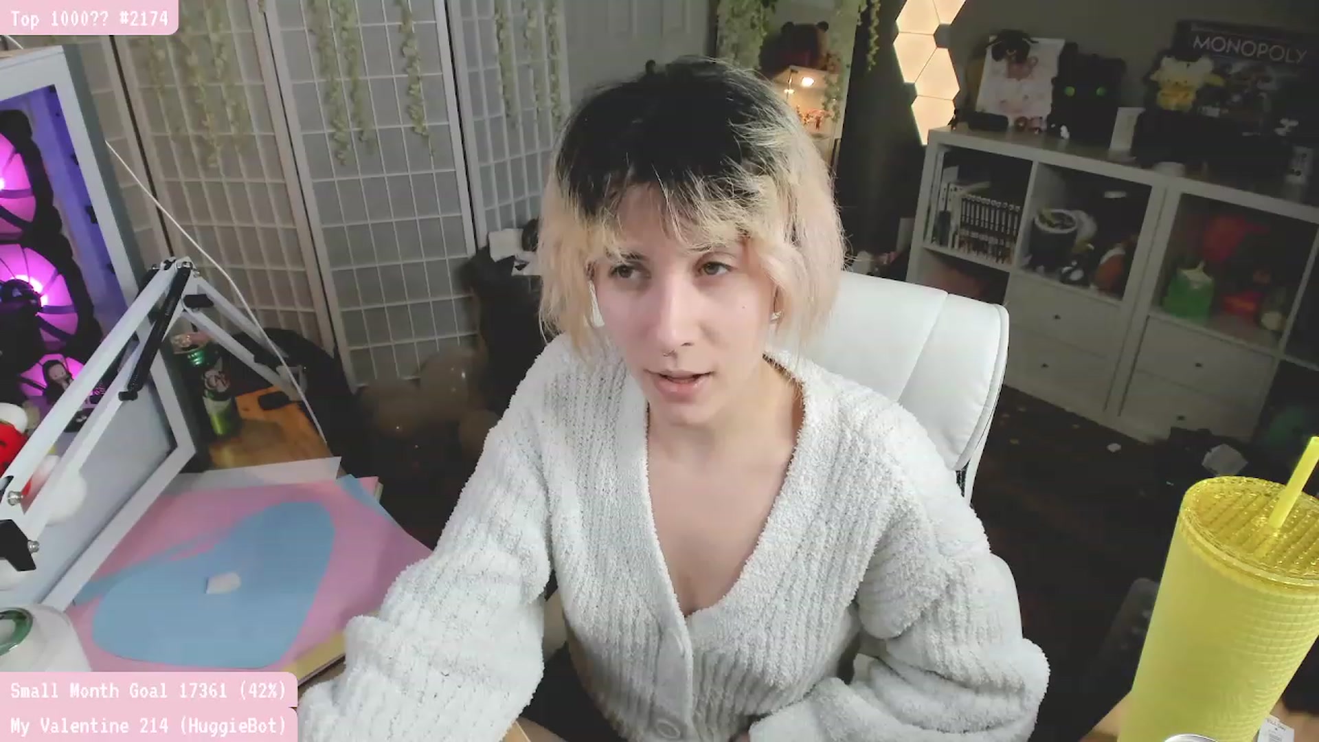 Gallery image thumbnail from Komorebi's myfreecams stream on, 02/11/2023, 07:13 image 16 of 20