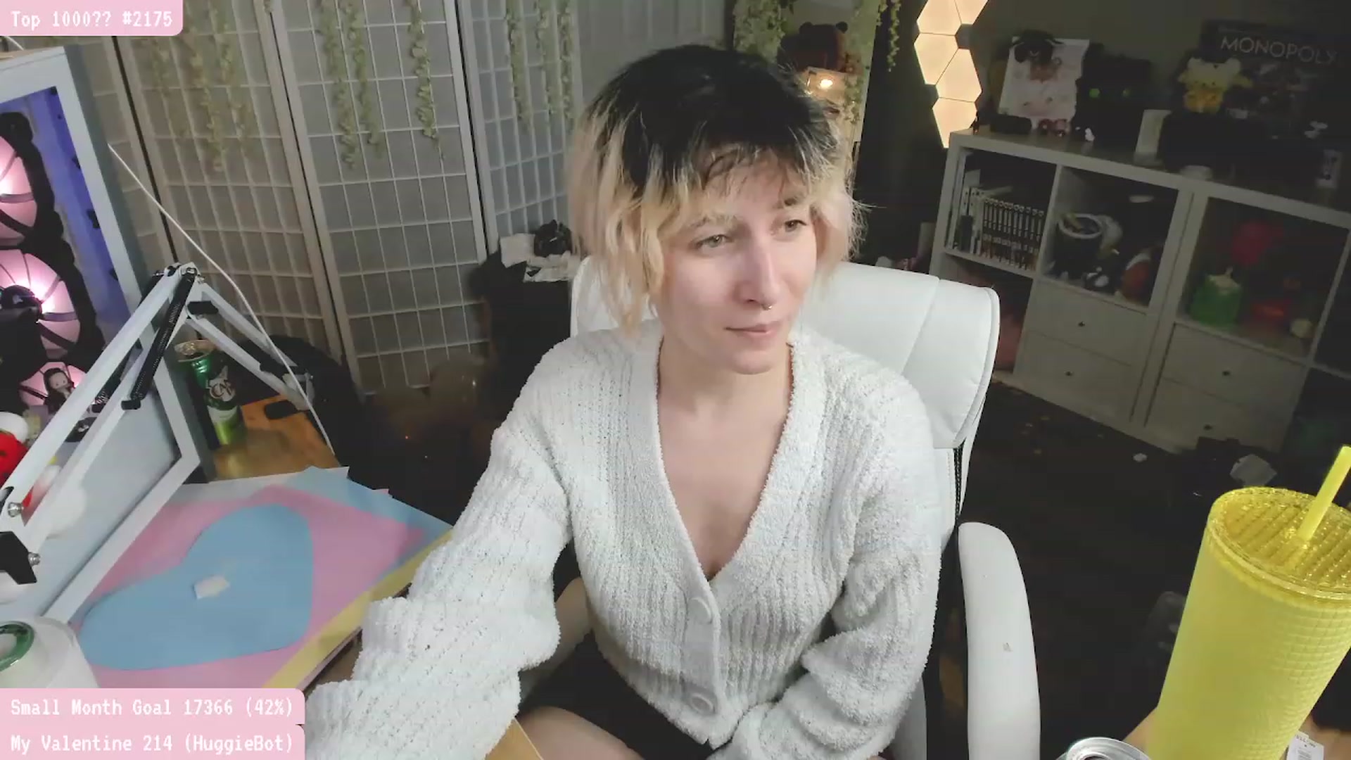 Gallery image thumbnail from Komorebi's myfreecams stream on, 02/11/2023, 07:13 image 13 of 20