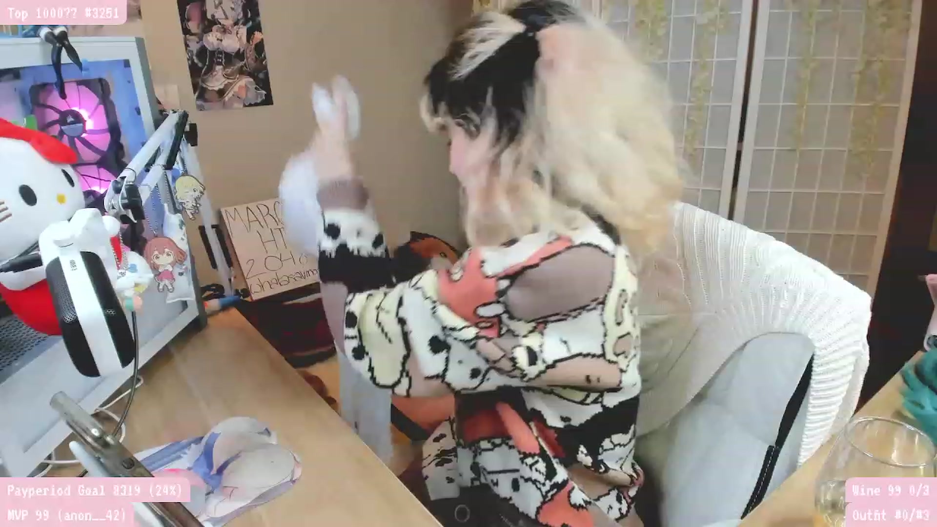 Gallery image thumbnail from Komorebi's myfreecams stream on, 03/19/2023, 07:37 image 3 of 20