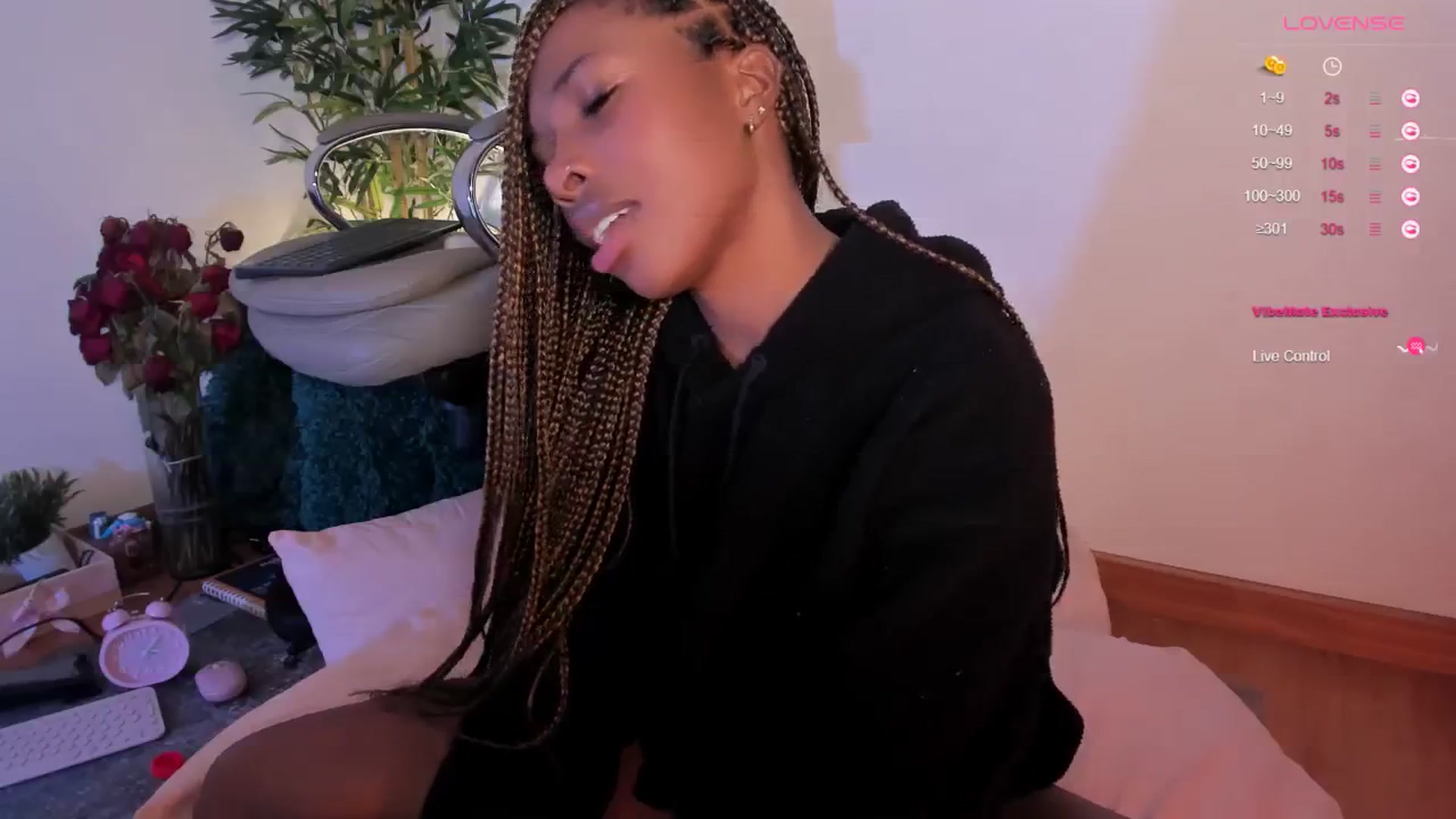 Gallery image thumbnail from Korataylor's myfreecams stream on, 09/11/2024, 05:23 image 7 of 20