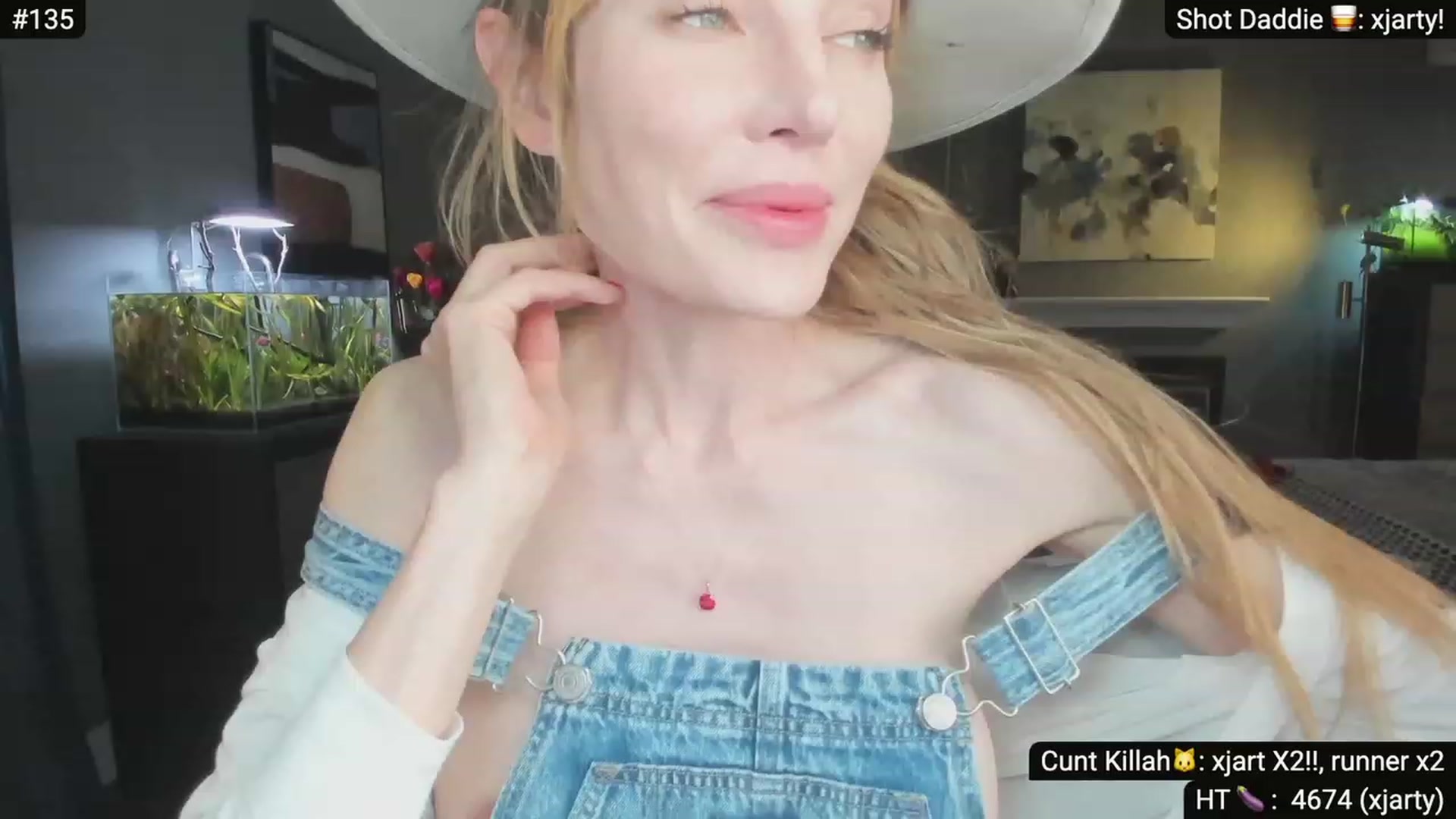 Gallery image thumbnail from Korova_'s myfreecams stream on, 07/08/2023, 10:10 image 9 of 20
