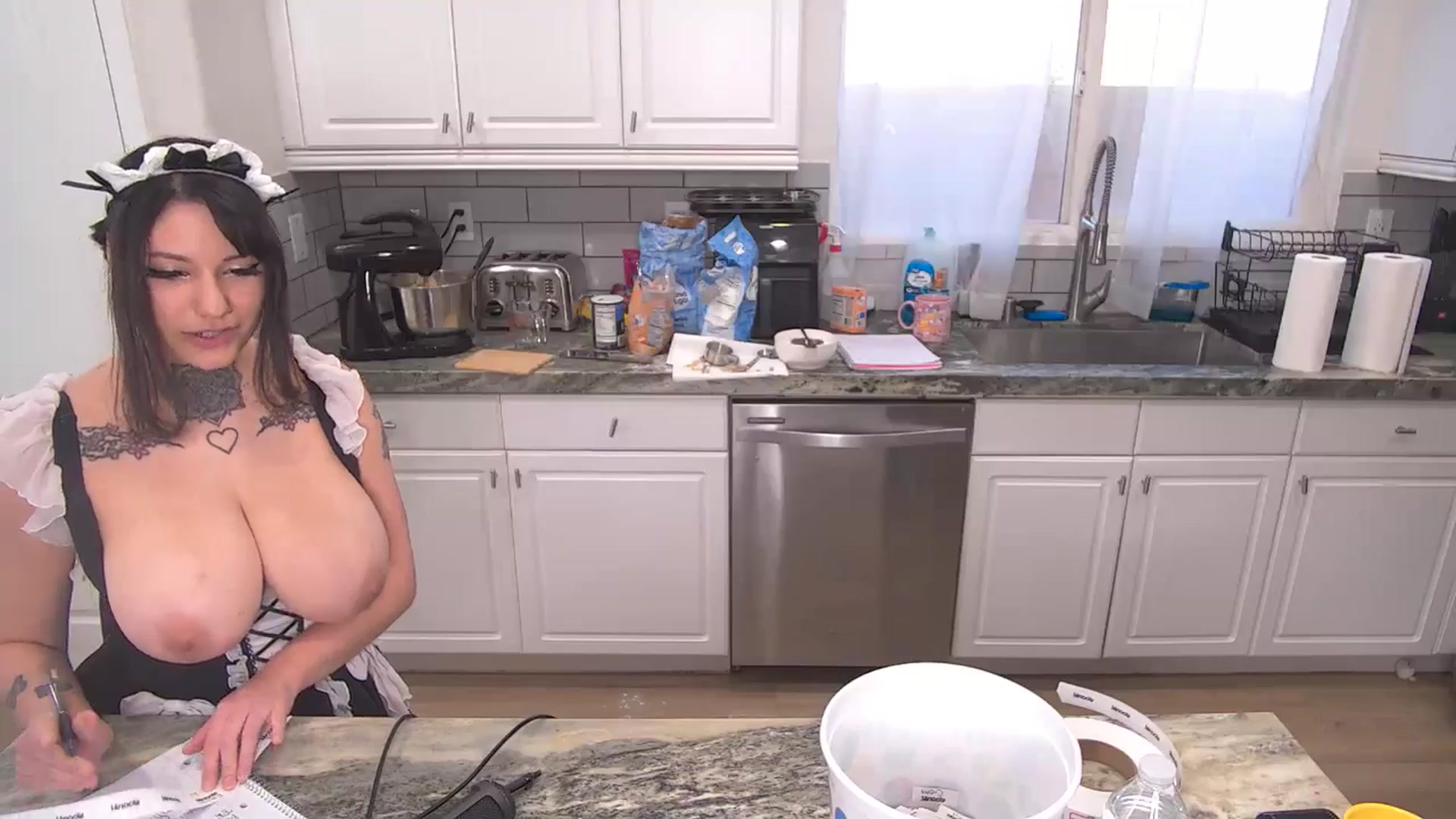 Gallery image thumbnail from KorpseKitten's myfreecams stream on, 04/25/2025, 01:04 image 6 of 20