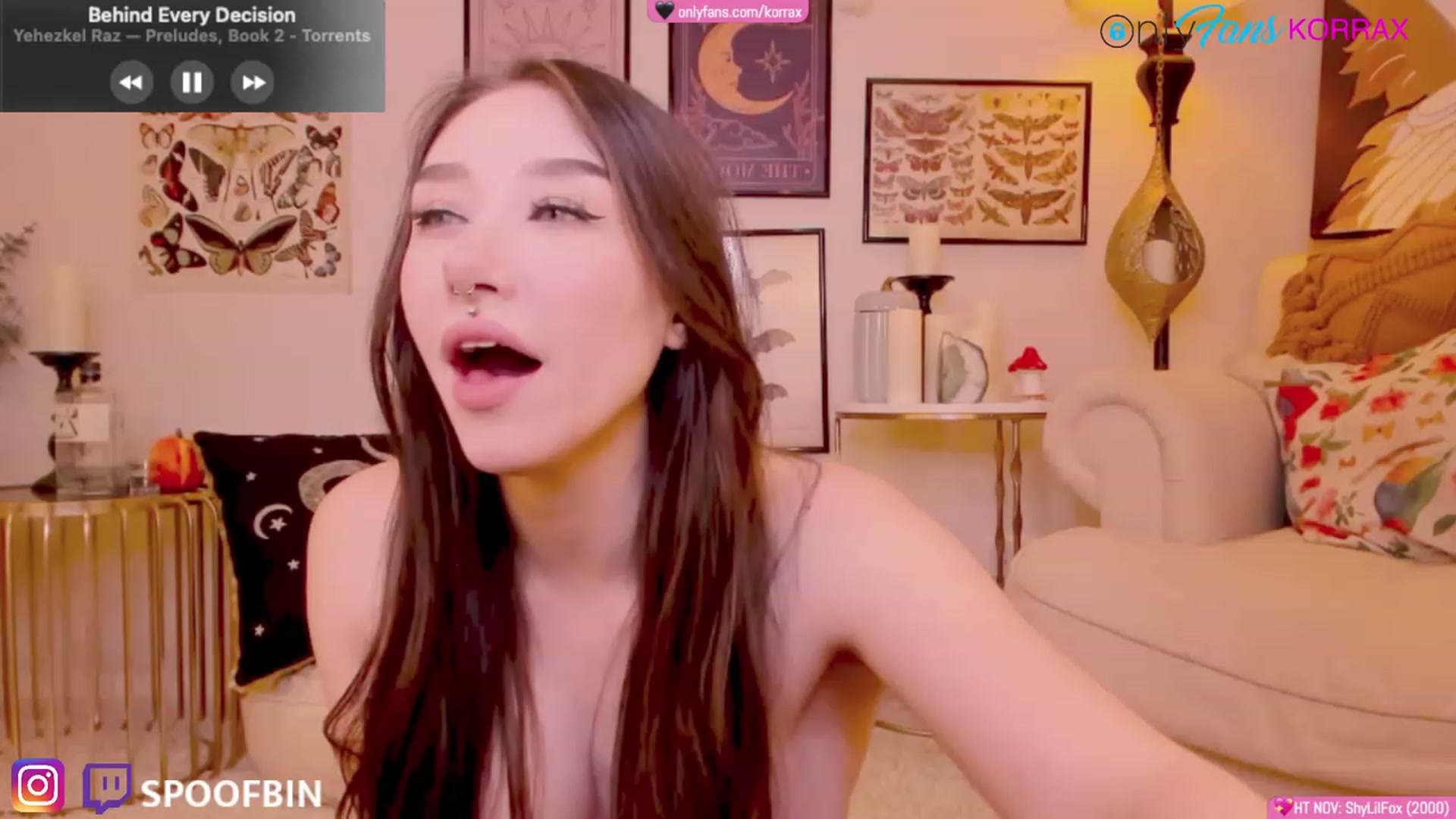 Gallery image thumbnail from Korra's myfreecams stream on, 11/20/2023, 14:06 image 17 of 20