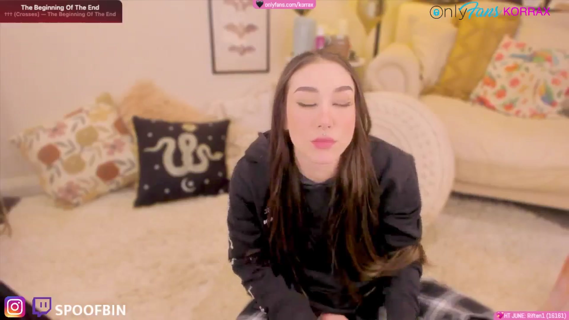 Gallery image thumbnail from Korra's myfreecams stream on, 06/08/2024, 13:47 image 7 of 20