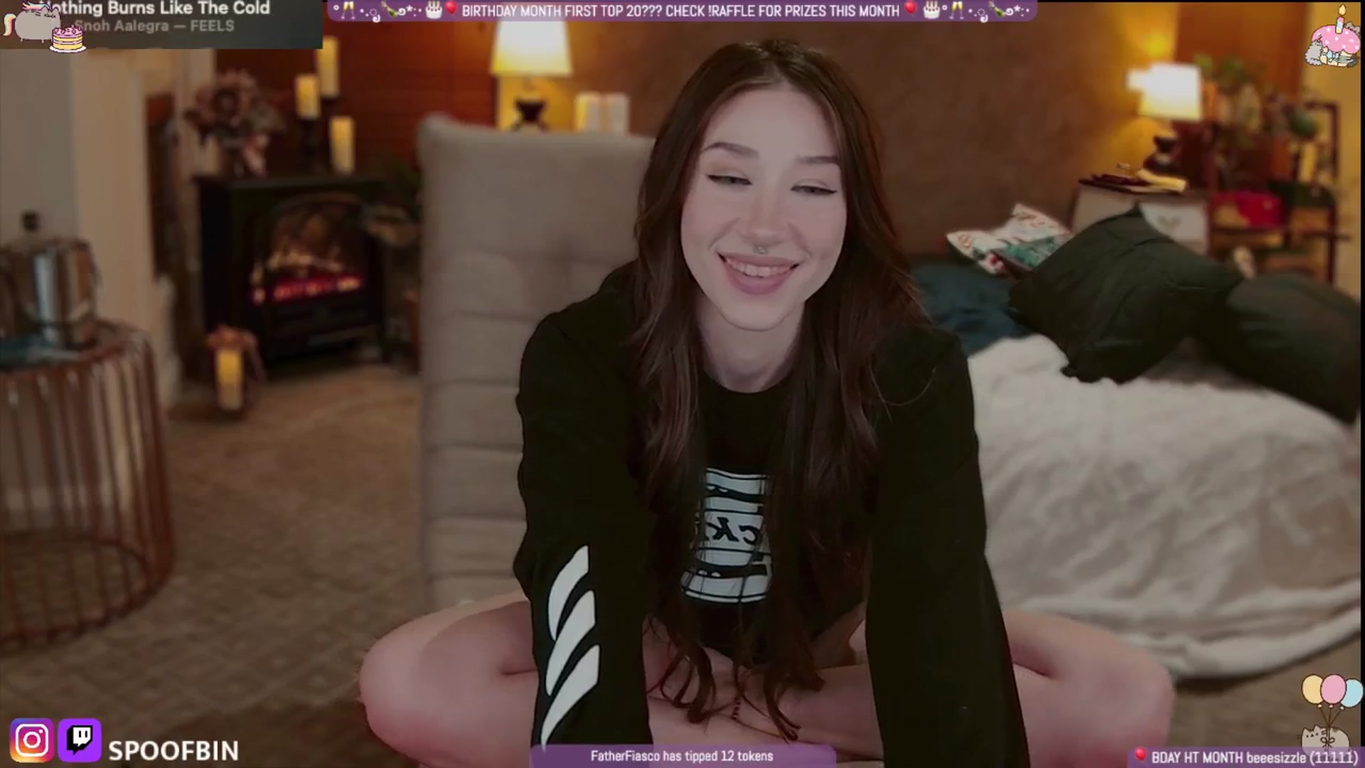 Gallery image thumbnail from Korra's myfreecams stream on, 08/08/2025, 15:09 image 18 of 20