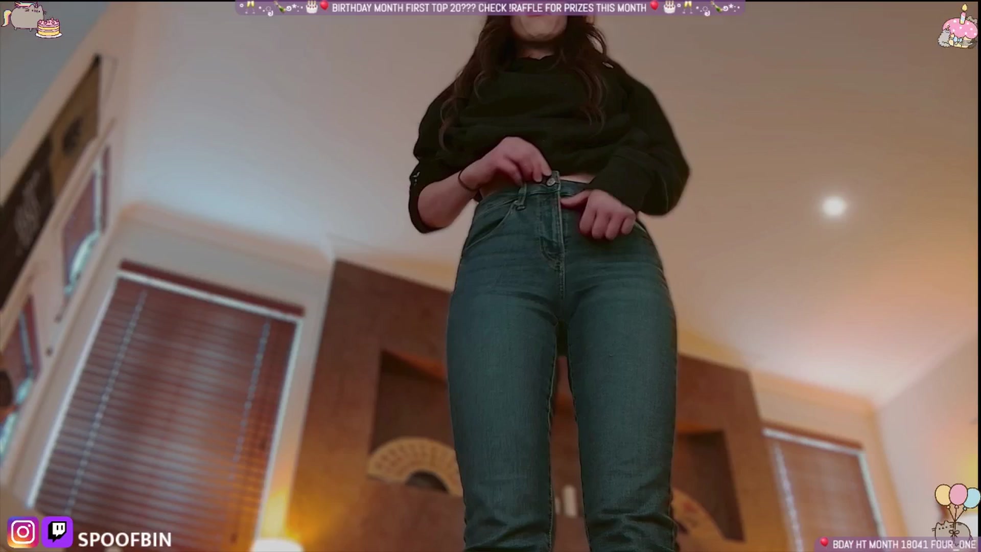 Gallery image thumbnail from Korra's myfreecams stream on, 08/17/2025, 09:47 image 3 of 20