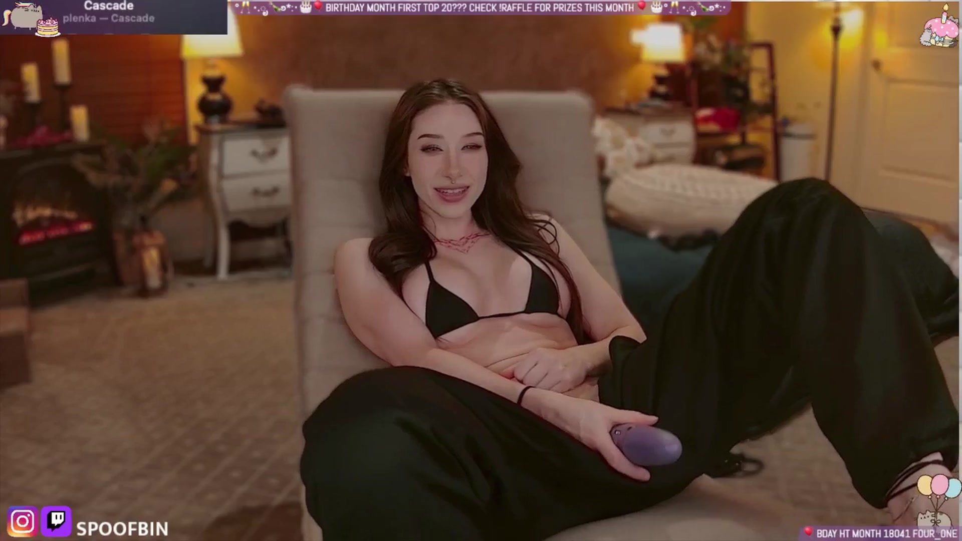 Gallery image thumbnail from Korra's myfreecams stream on, 08/24/2025, 14:35 image 6 of 20