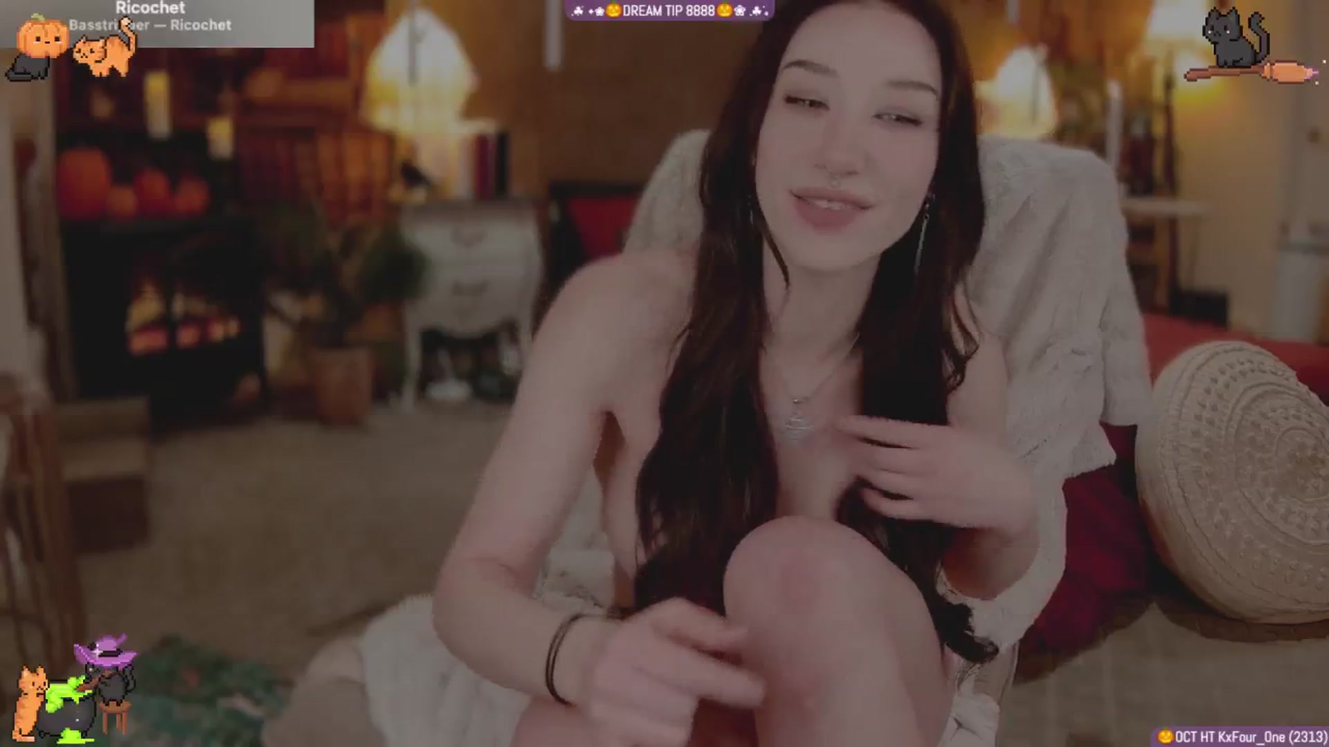 Gallery image thumbnail from Korra's myfreecams stream on, 10/01/2025, 13:28 image 6 of 20