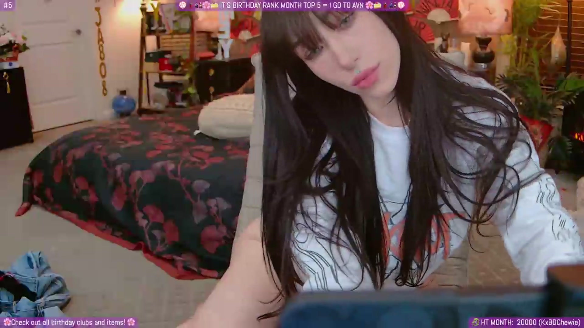 Gallery image thumbnail from Korra's myfreecams stream on, 08/17/2026, 11:32 image 13 of 20