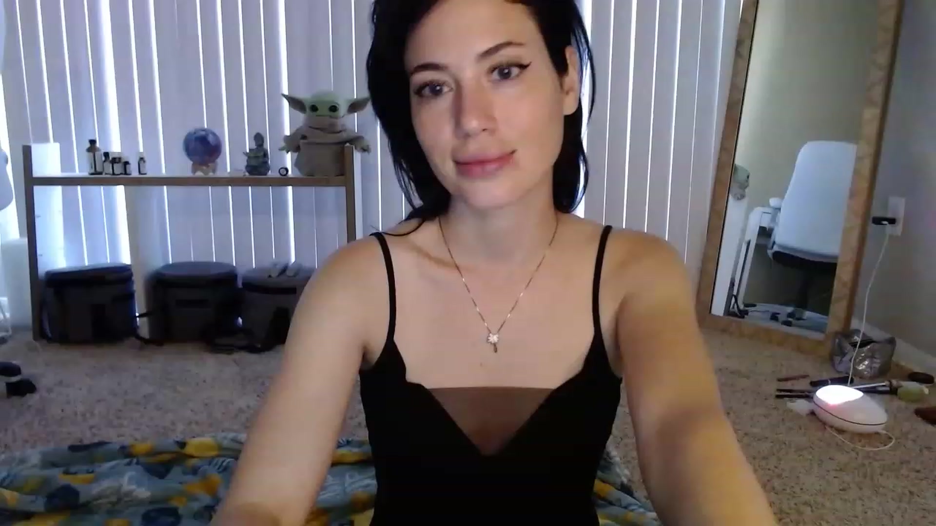 Gallery image thumbnail from KoryJade's myfreecams stream on, 08/15/2023, 18:29 image 17 of 20