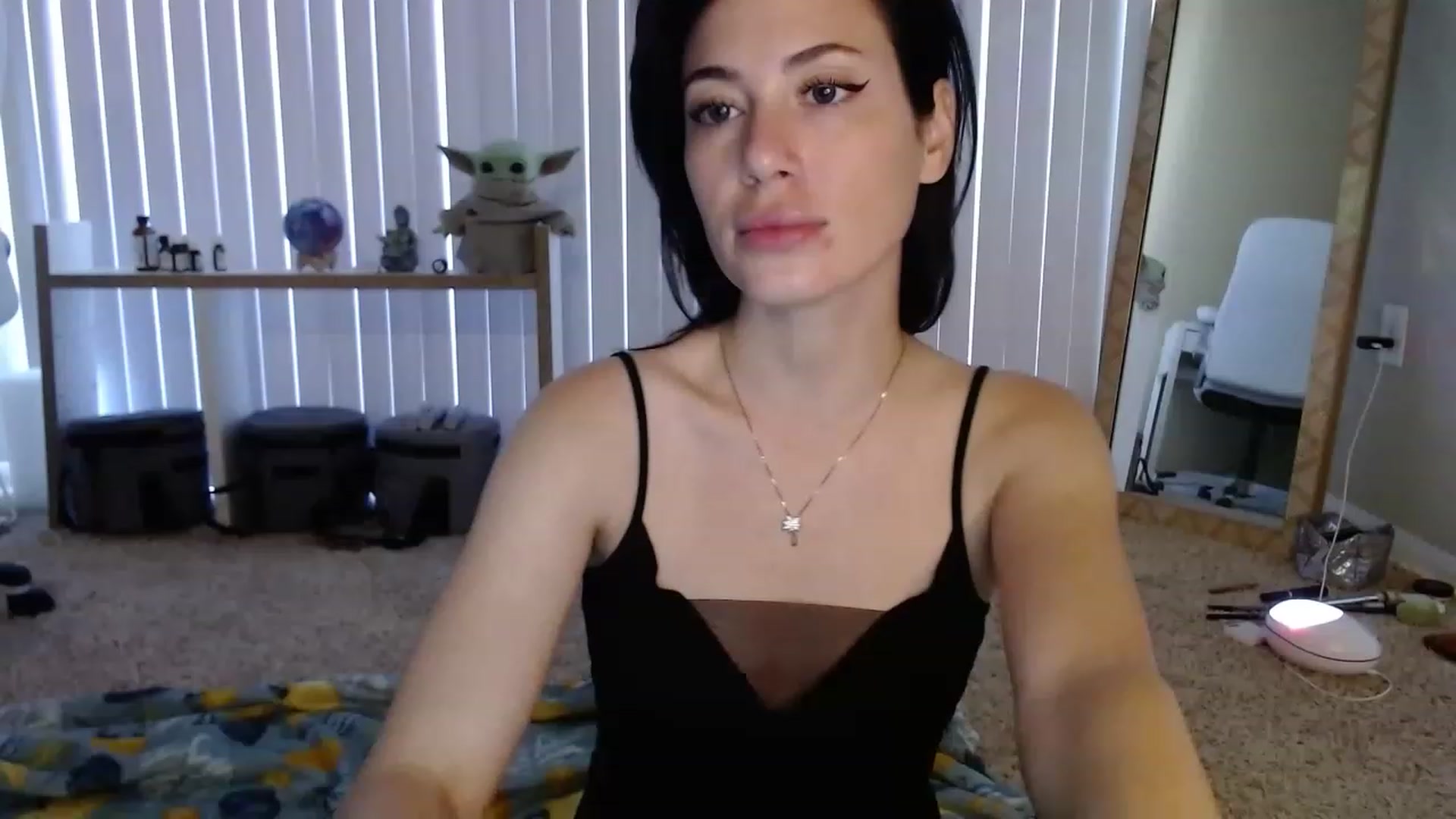 Gallery image thumbnail from KoryJade's myfreecams stream on, 08/15/2023, 18:29 image 15 of 20