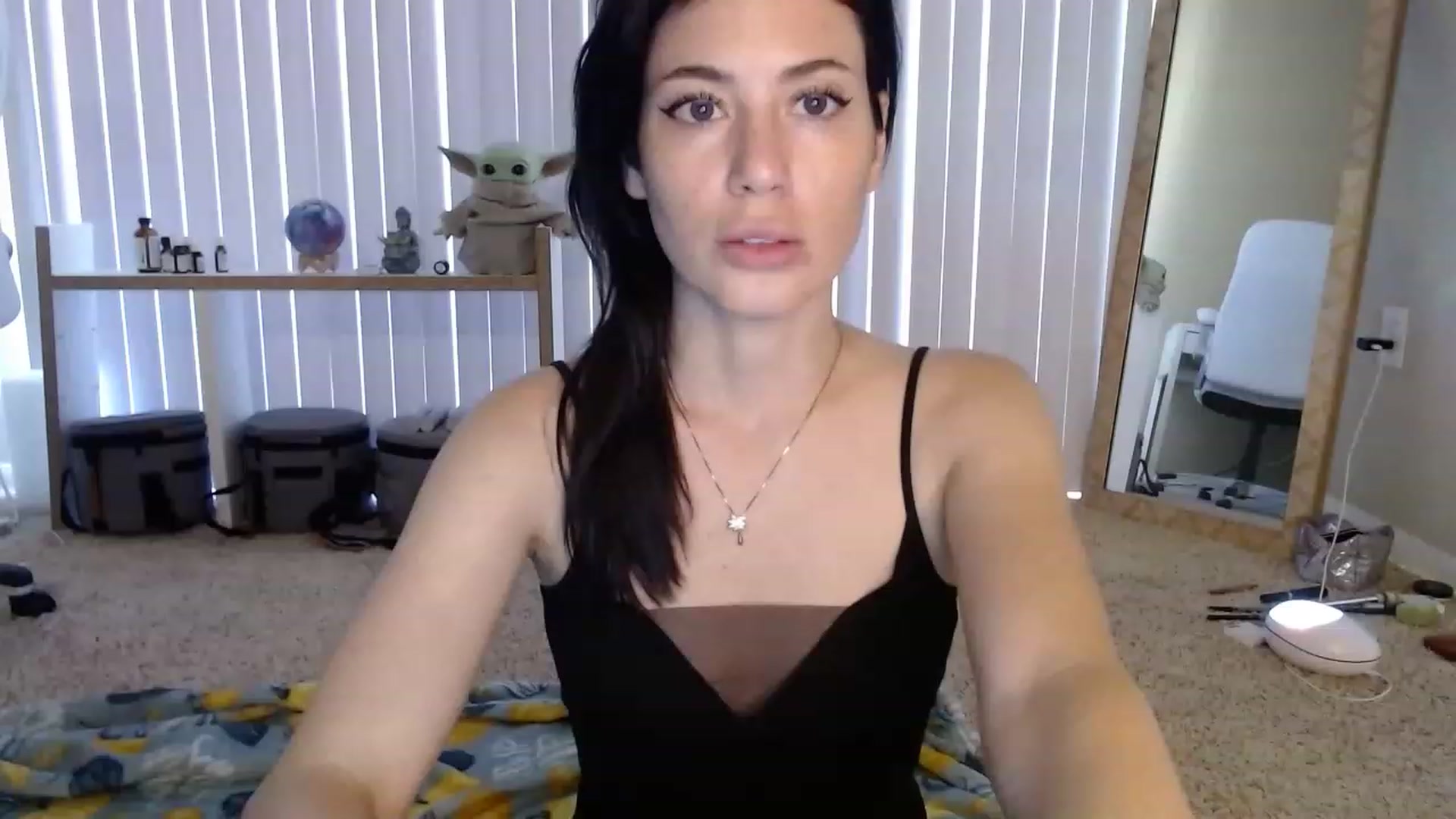 Gallery image thumbnail from KoryJade's myfreecams stream on, 08/15/2023, 18:29 image 11 of 20