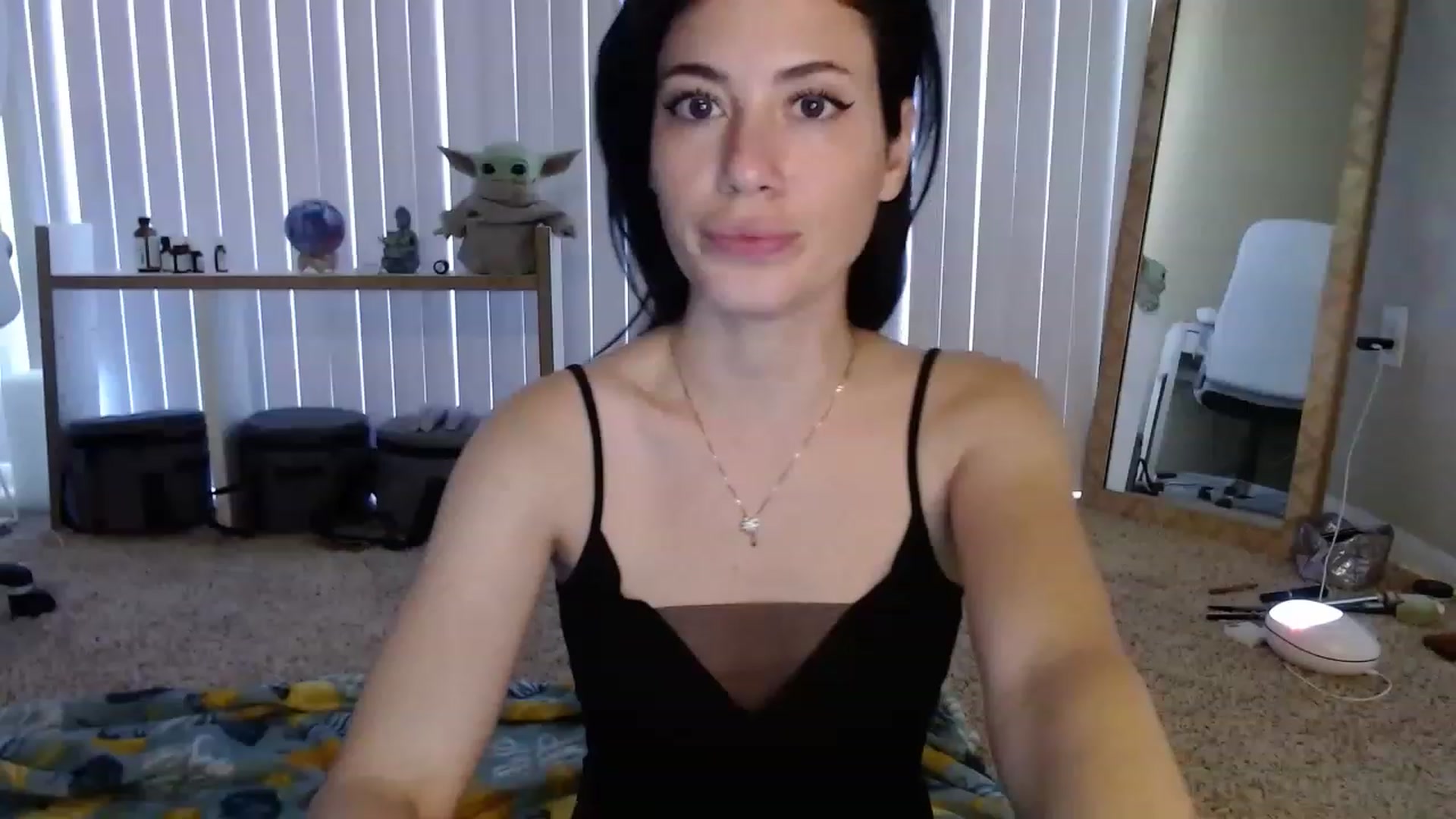 Gallery image thumbnail from KoryJade's myfreecams stream on, 08/15/2023, 18:29 image 14 of 20