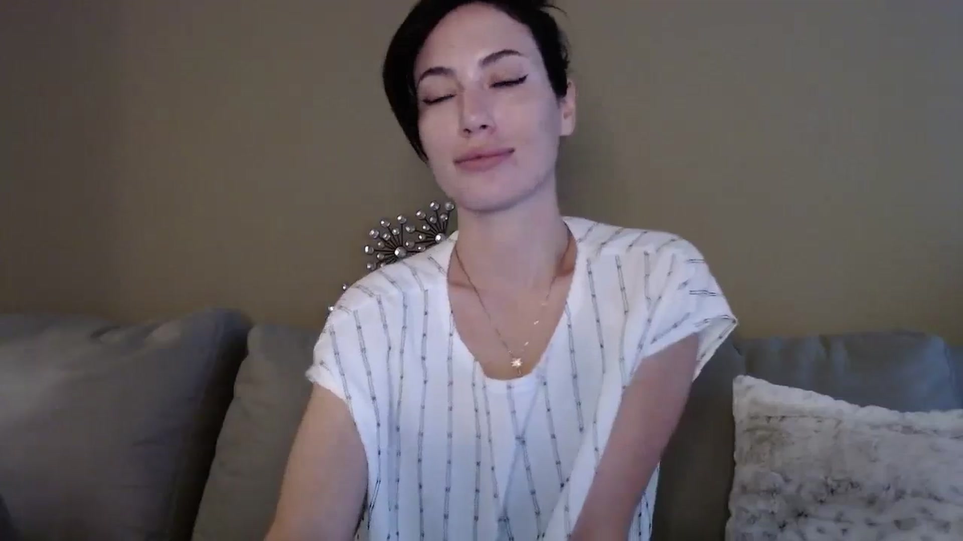 Gallery image thumbnail from KoryJade's myfreecams stream on, 08/19/2023, 20:46 image 19 of 20