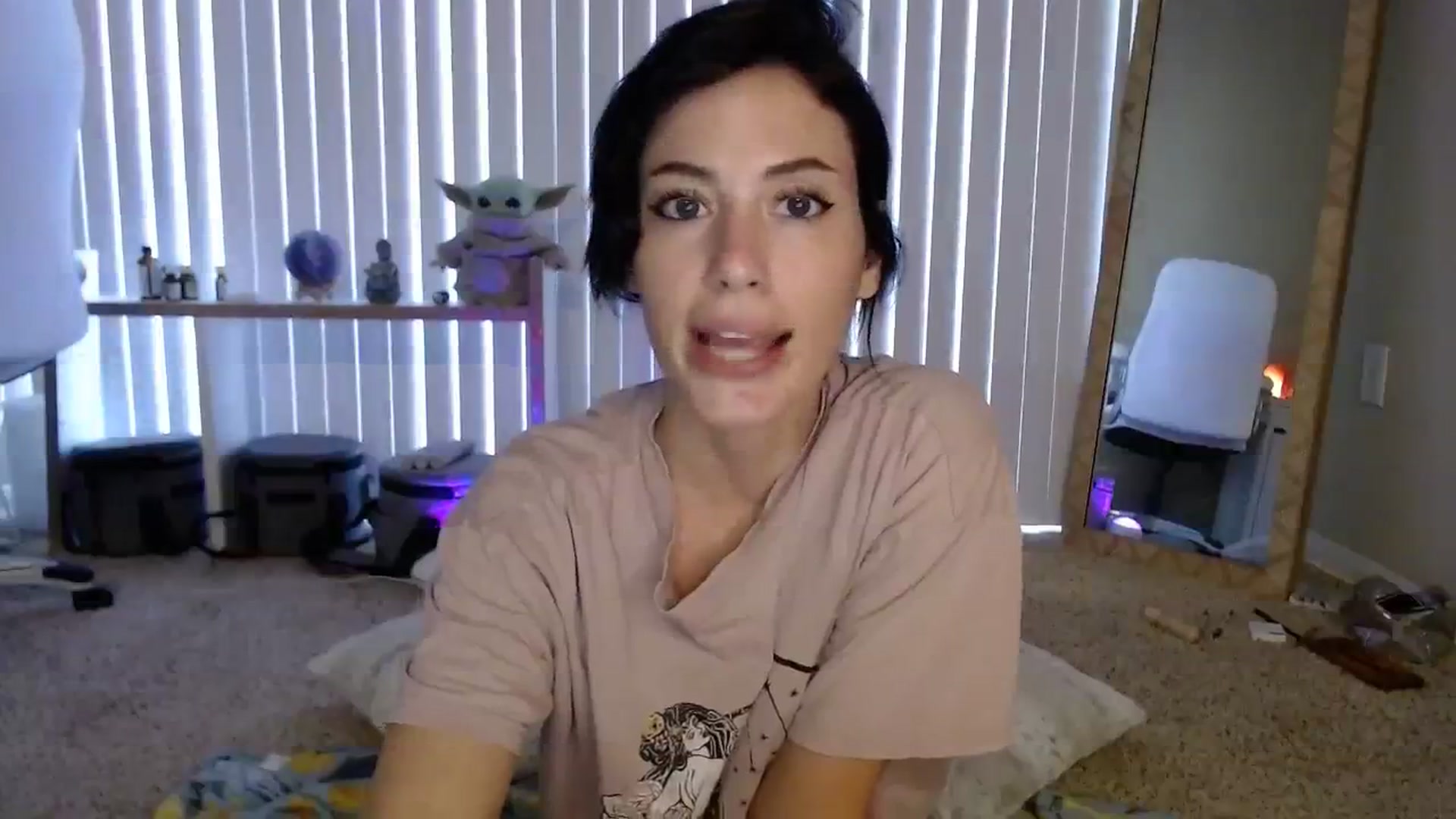 Gallery image thumbnail from KoryJade's myfreecams stream on, 08/21/2023, 24:29 image 14 of 20