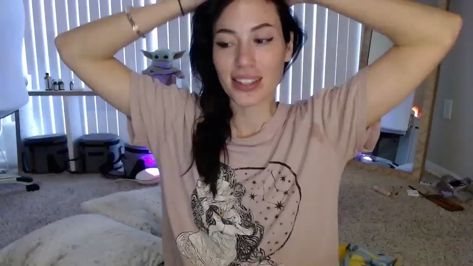 Gallery image thumbnail from KoryJade's myfreecams stream on, 08/21/2023, 24:29 image 4 of 20