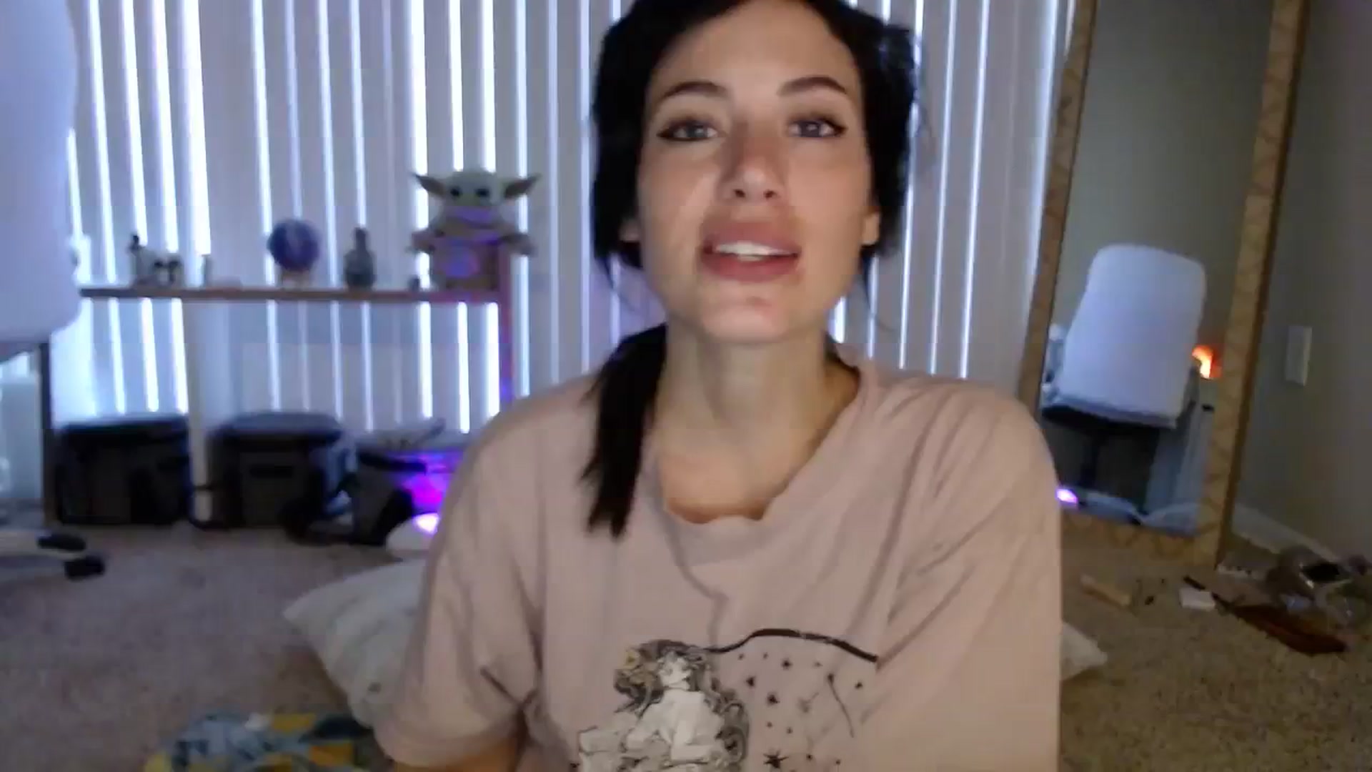 Gallery image thumbnail from KoryJade's myfreecams stream on, 08/21/2023, 24:29 image 17 of 20