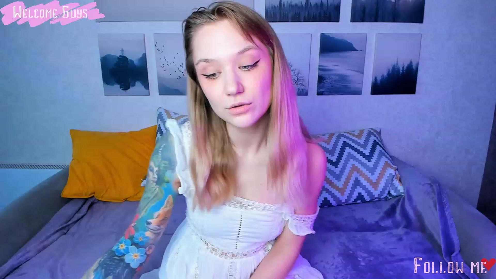 Gallery image thumbnail from Kota_sky's myfreecams stream on, 02/13/2024, 04:00 image 18 of 20