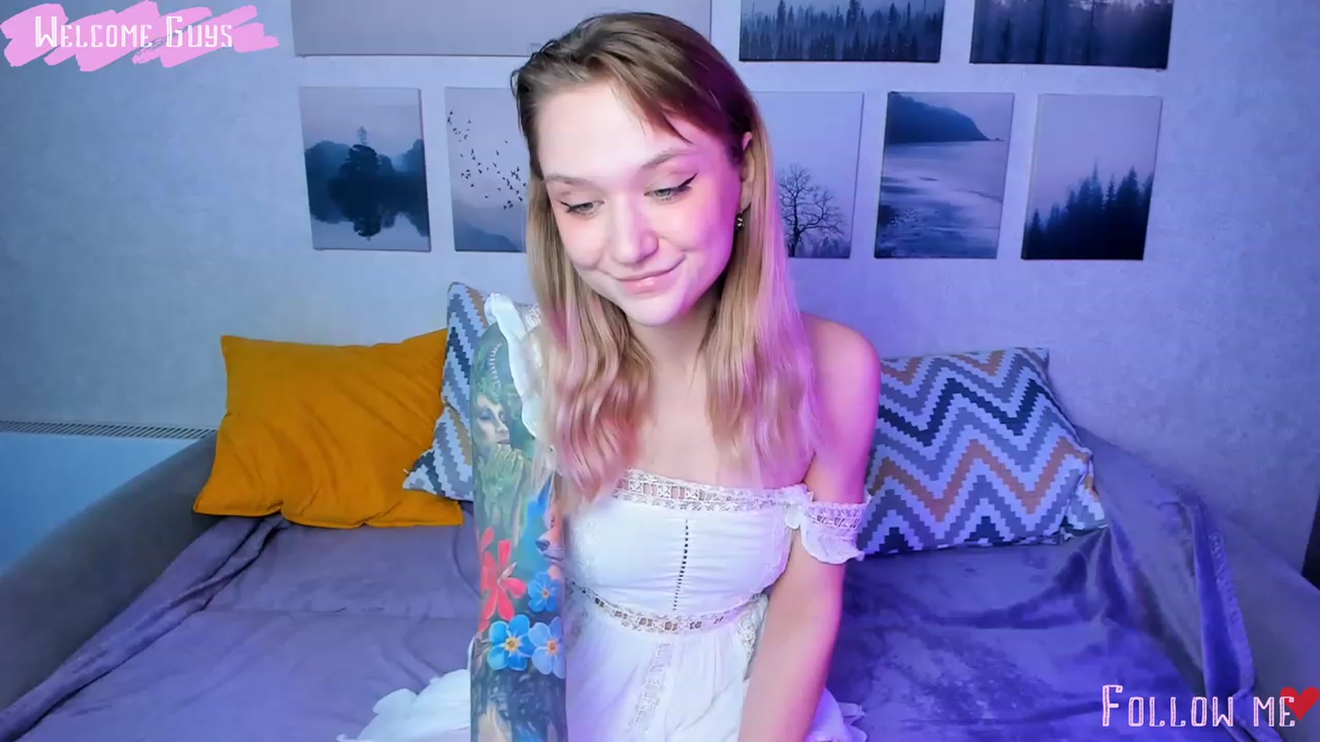 Gallery image thumbnail from Kota_sky's myfreecams stream on, 02/13/2024, 04:00 image 11 of 20
