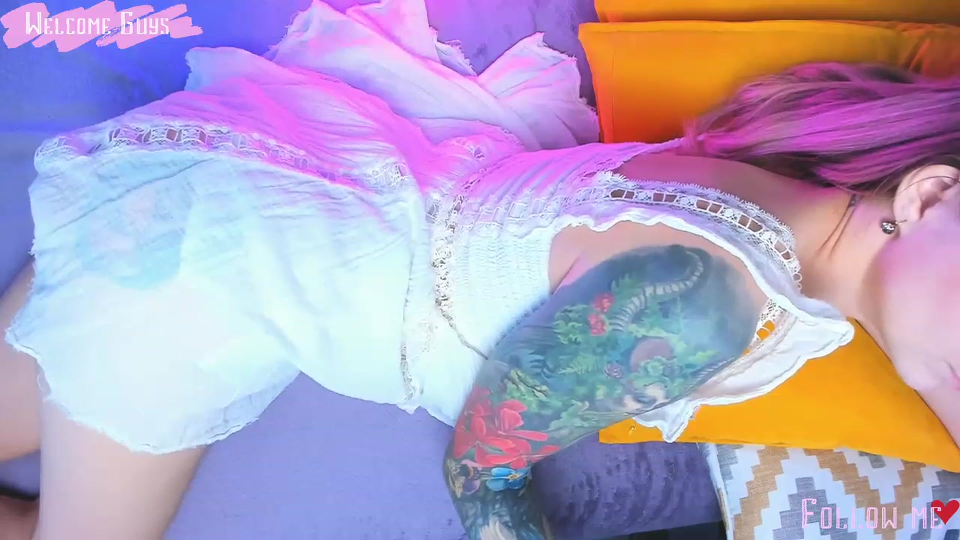 Gallery image thumbnail from Kota_sky's myfreecams stream on, 02/13/2024, 06:00 image 18 of 20