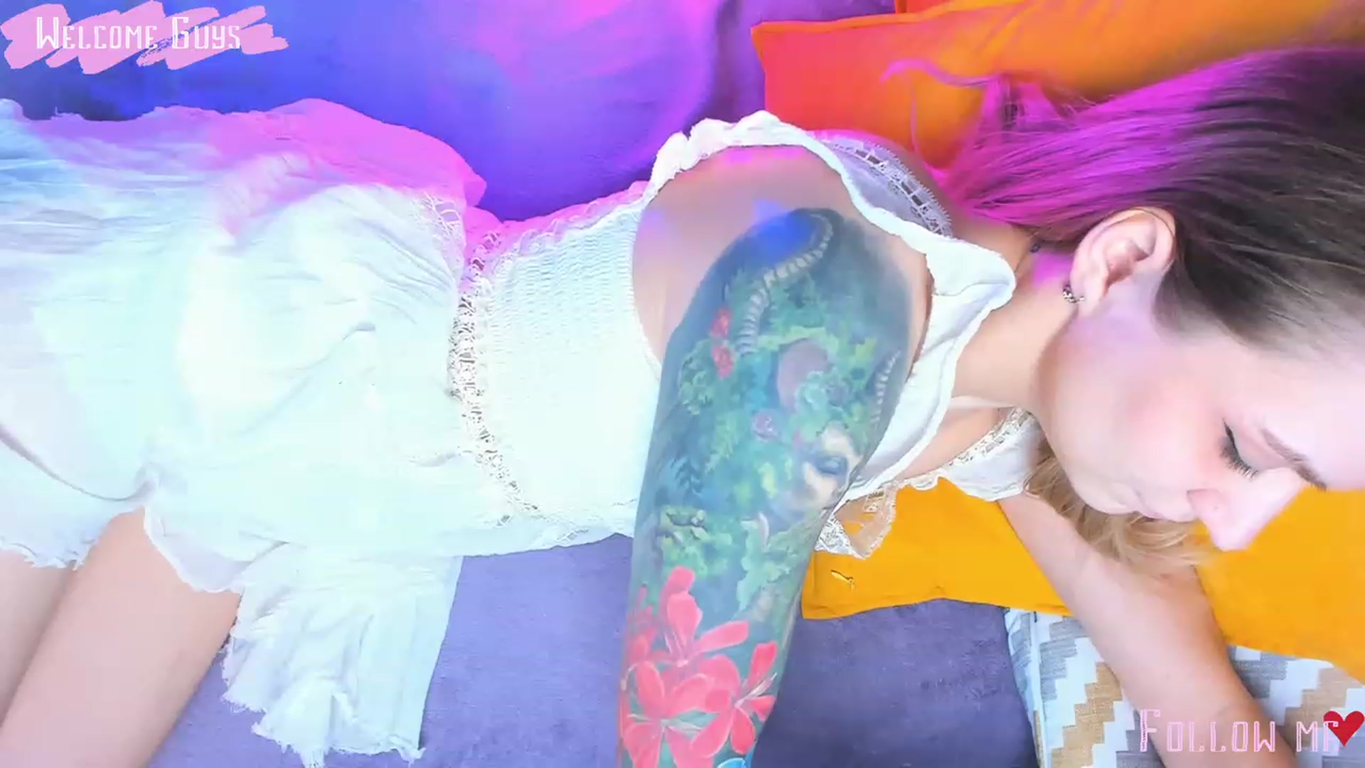 Gallery image thumbnail from Kota_sky's myfreecams stream on, 02/13/2024, 06:00 image 7 of 20