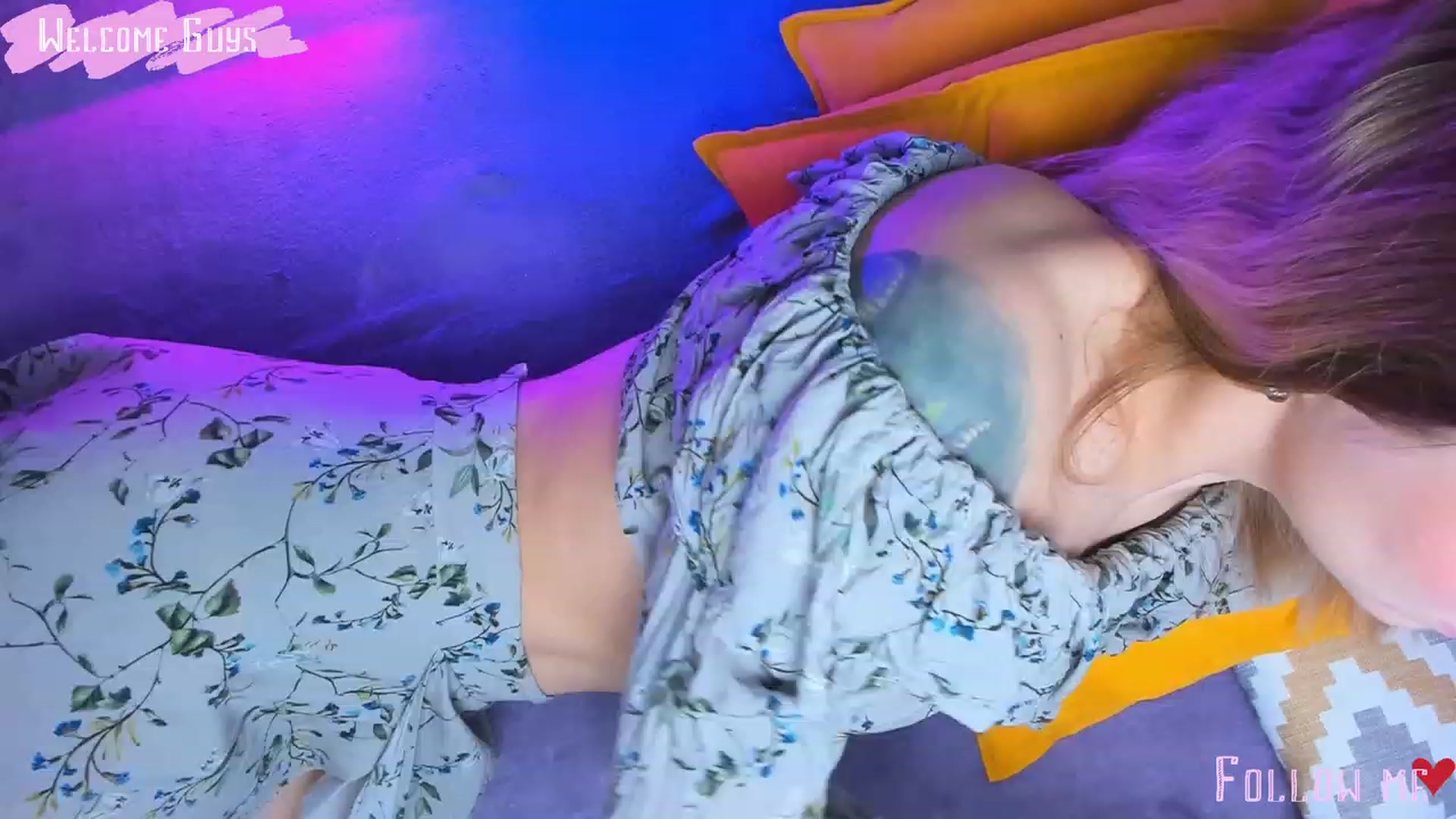 Gallery image thumbnail from Kota_sky's myfreecams stream on, 02/14/2024, 04:03 image 1 of 20