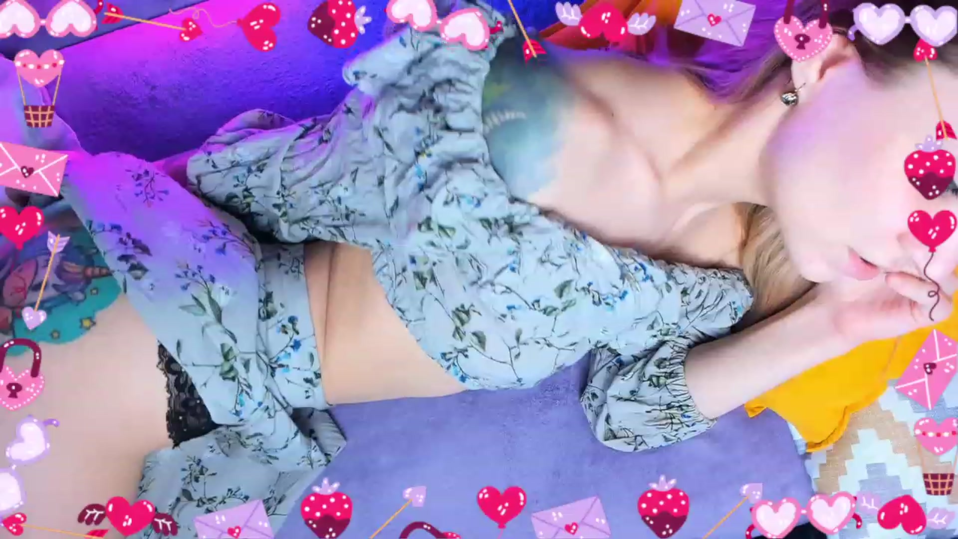 Gallery image thumbnail from Kota_sky's myfreecams stream on, 02/14/2024, 08:57 image 20 of 20