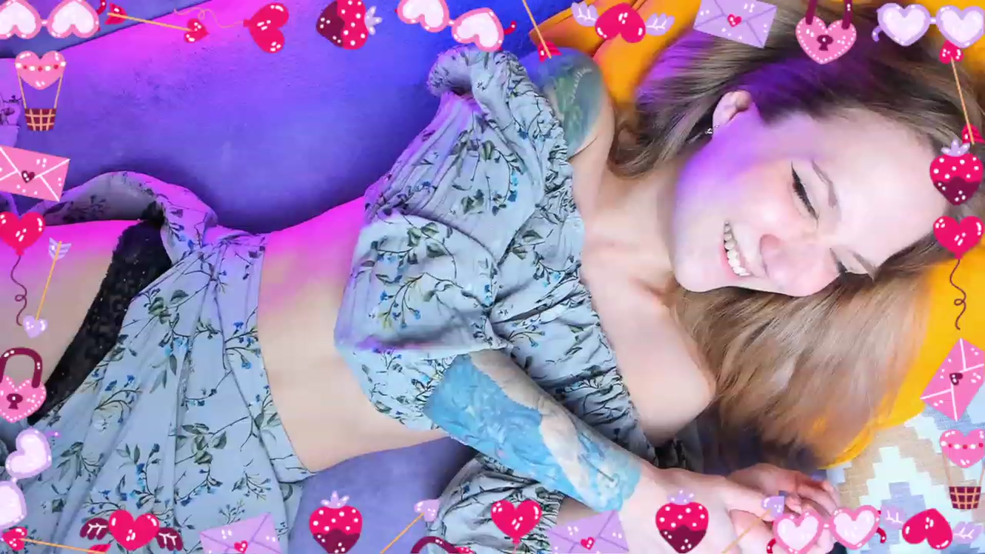 Gallery image thumbnail from Kota_sky's myfreecams stream on, 02/14/2024, 08:57 image 14 of 20